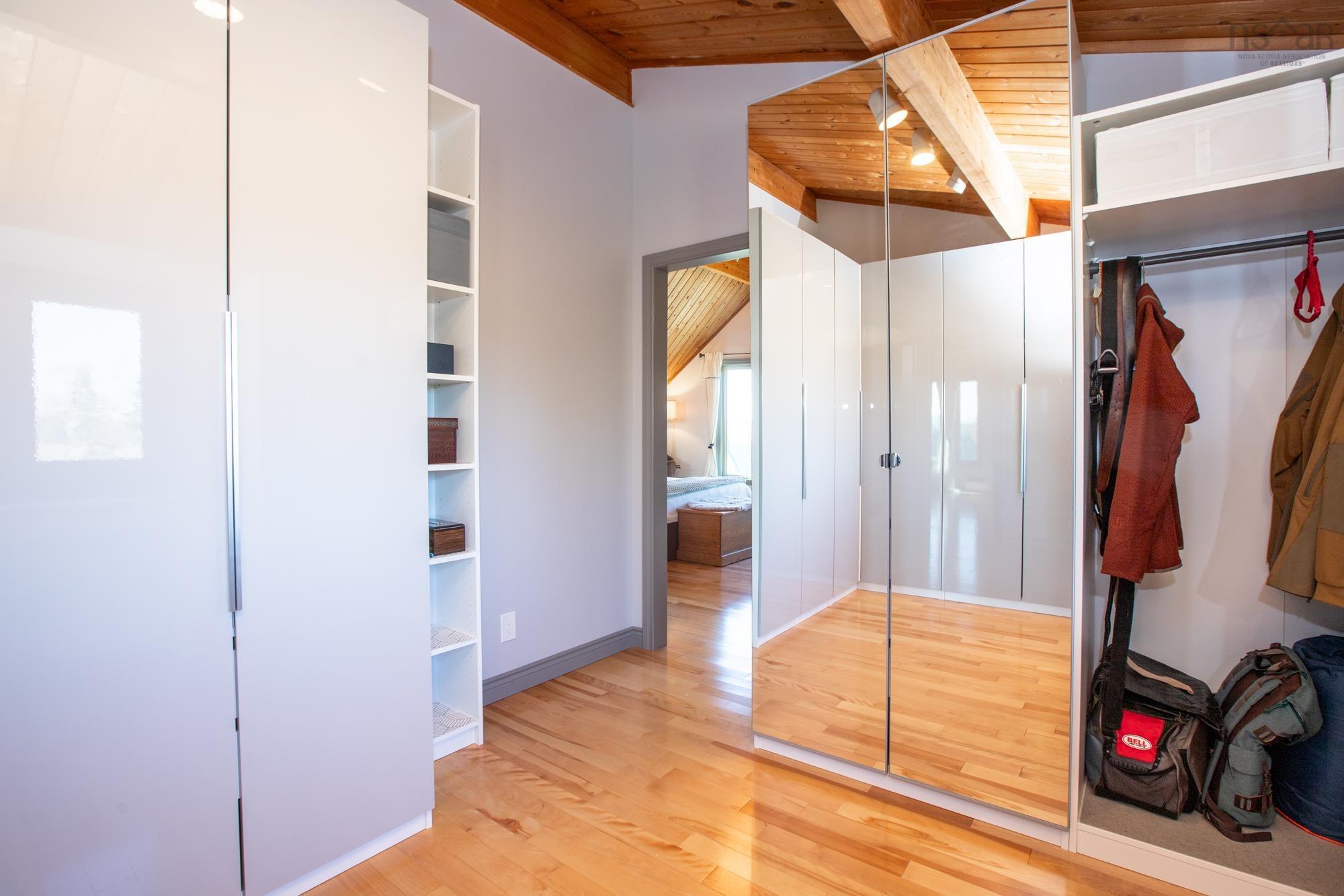 $1,375,000.00: 1389 South Rawdon Road, Hillsvale