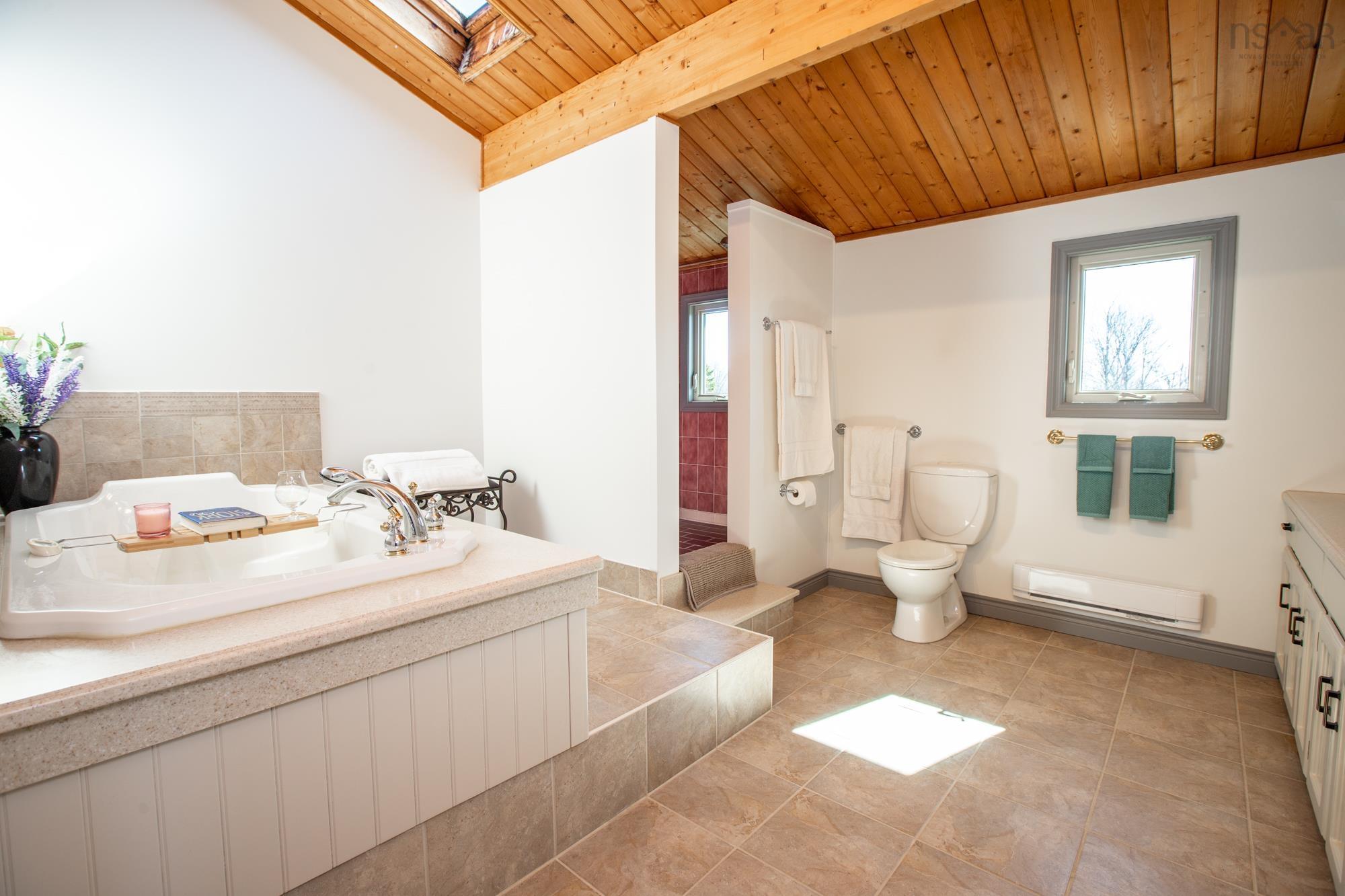 $1,375,000.00: 1389 South Rawdon Road, Hillsvale