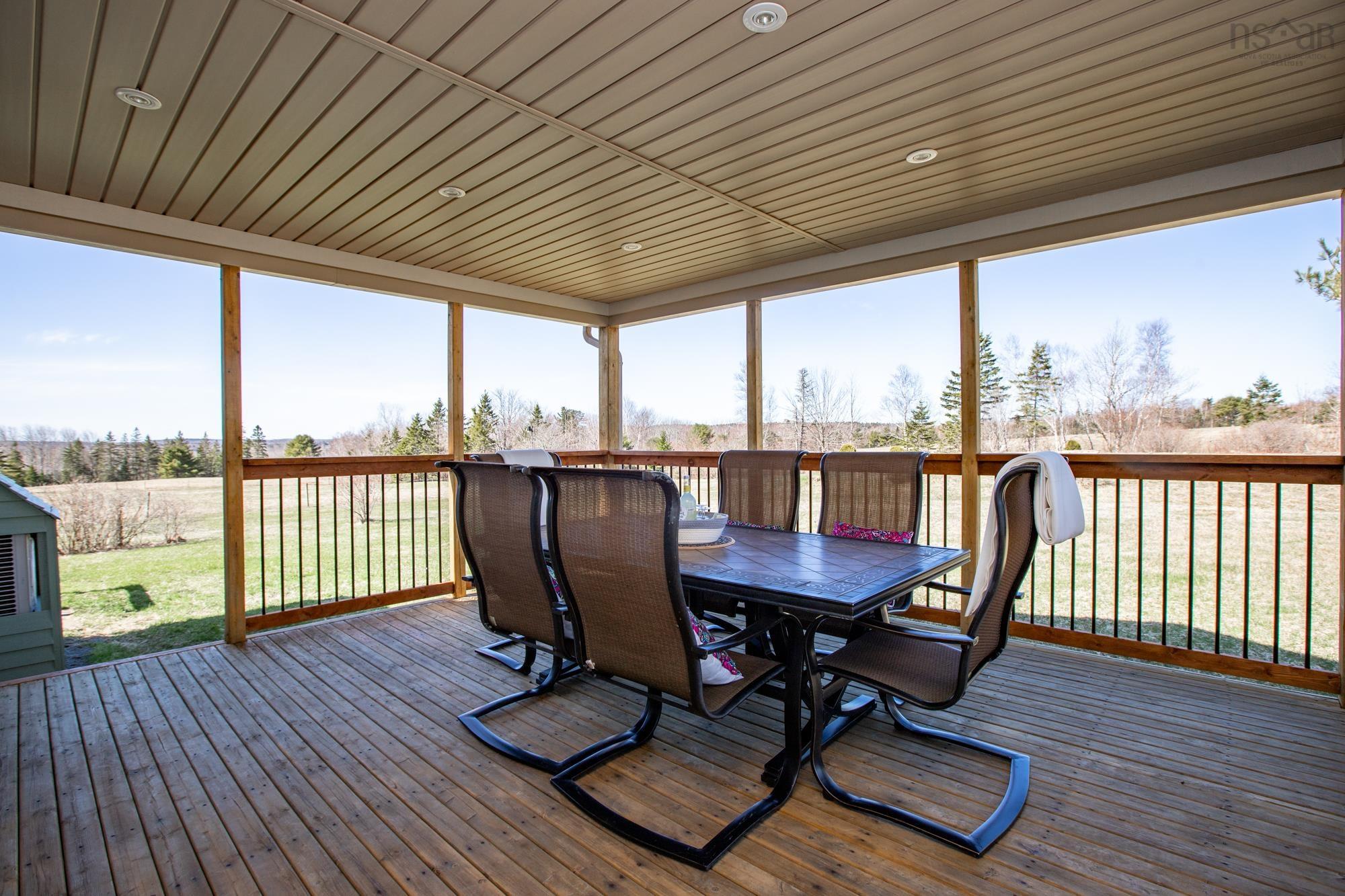 $1,375,000.00: 1389 South Rawdon Road, Hillsvale