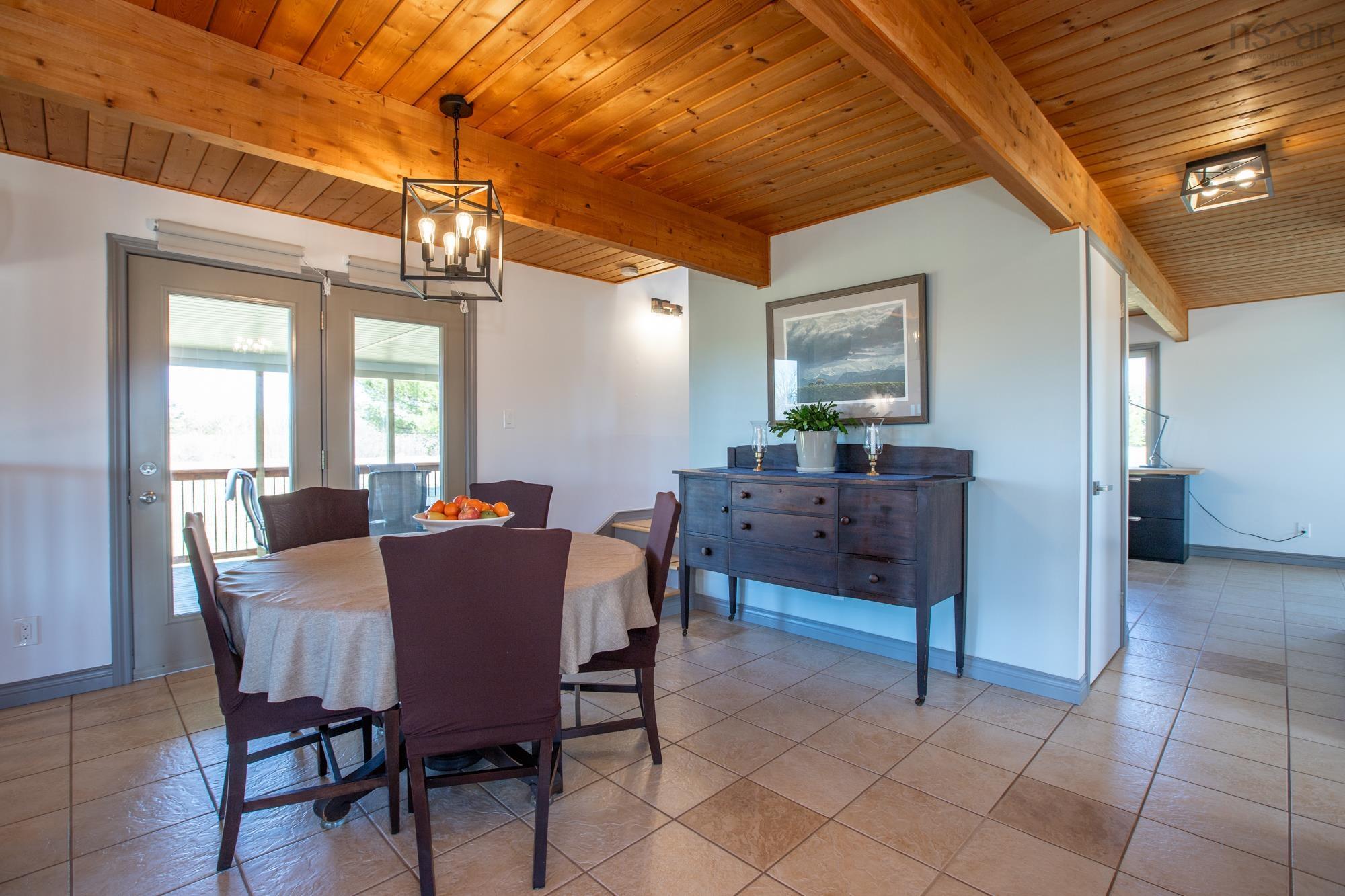 $1,375,000.00: 1389 South Rawdon Road, Hillsvale