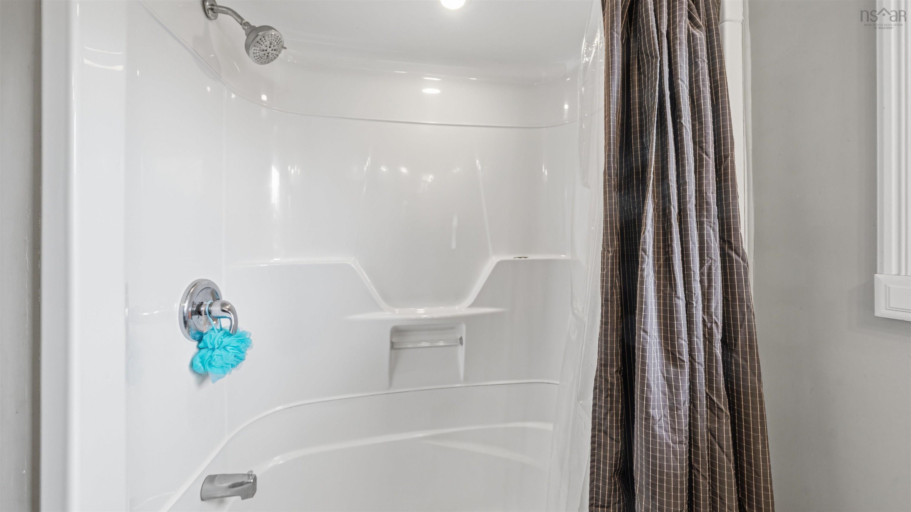 206 Les Collins Avenue, West Chezzetcook, NS (MLS 202608767)