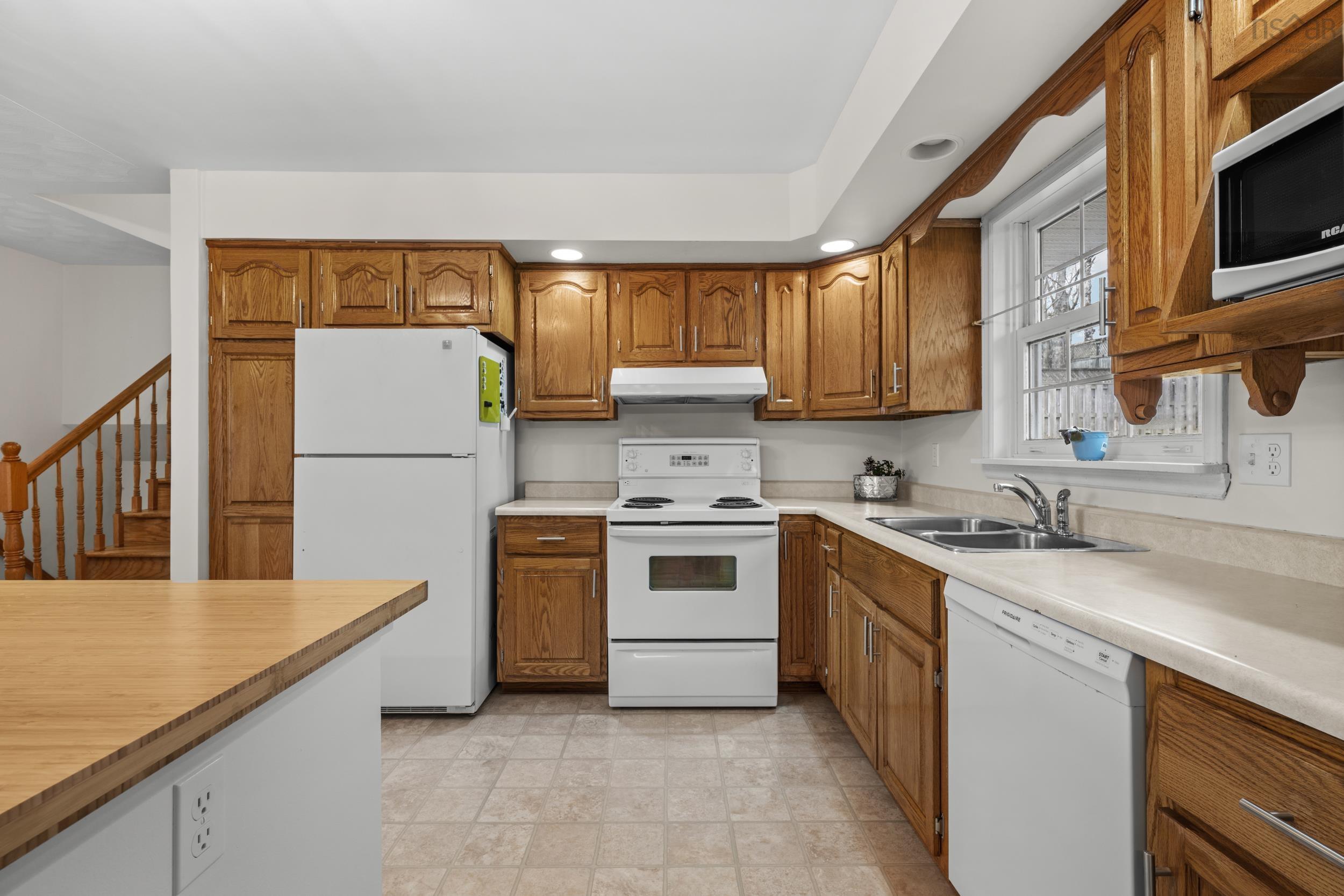 162 Sunnyvale Crescent, Lower Sackville, NS (MLS 202608768)