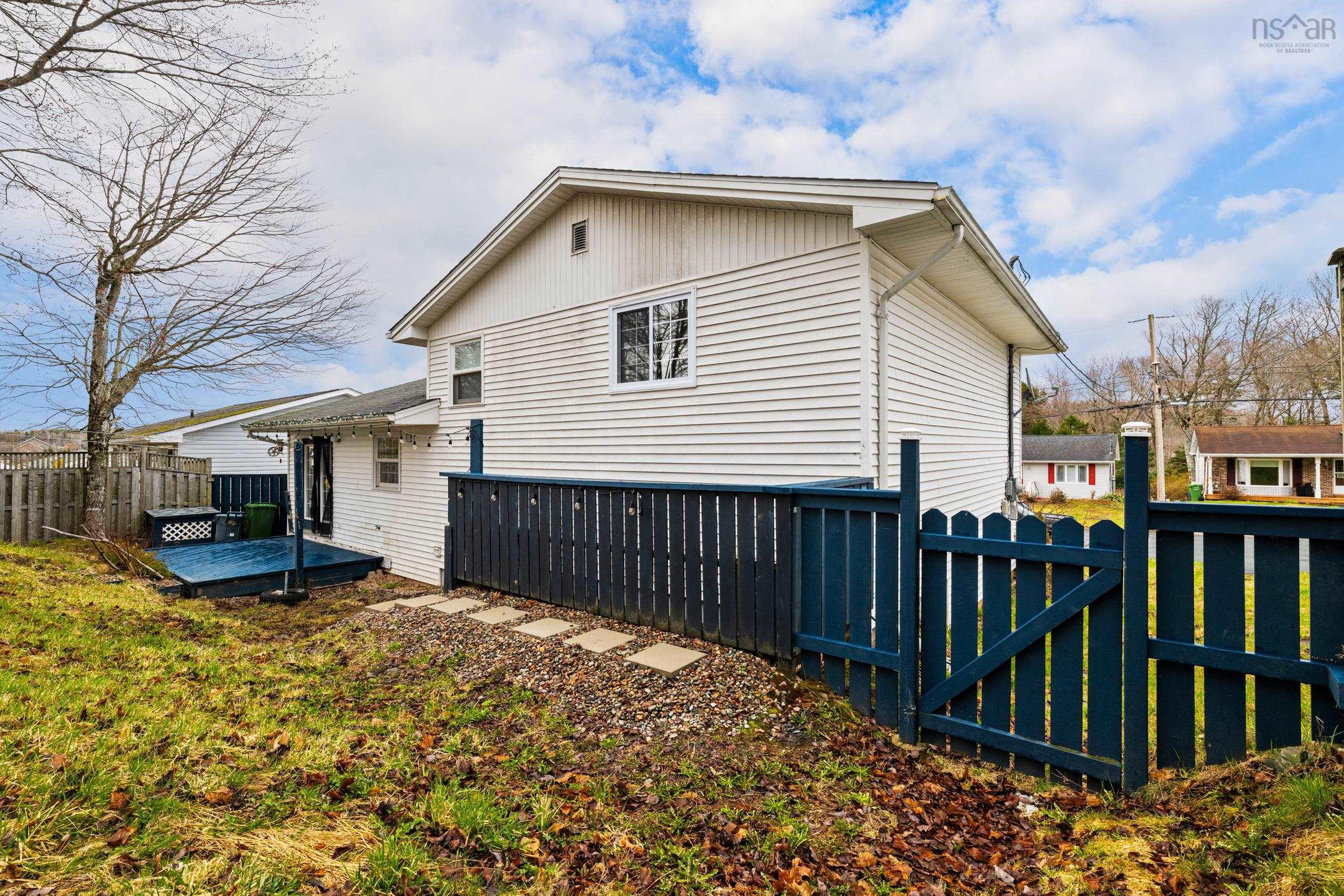 162 Sunnyvale Crescent, Lower Sackville, NS (MLS 202608768)