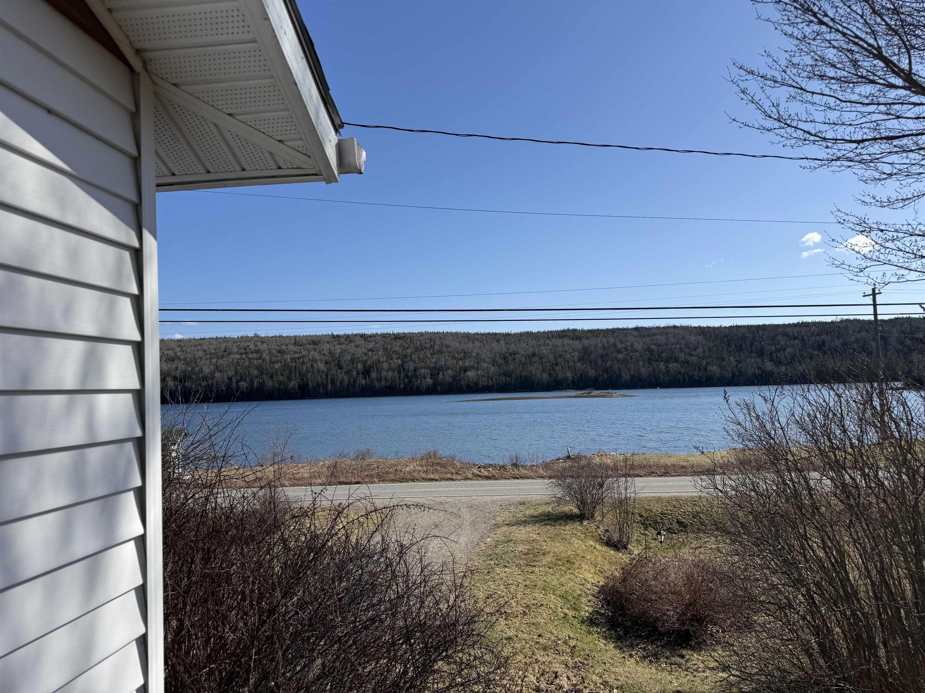 $179,900.00: 15576 Highway 316, Middle Country Harbour