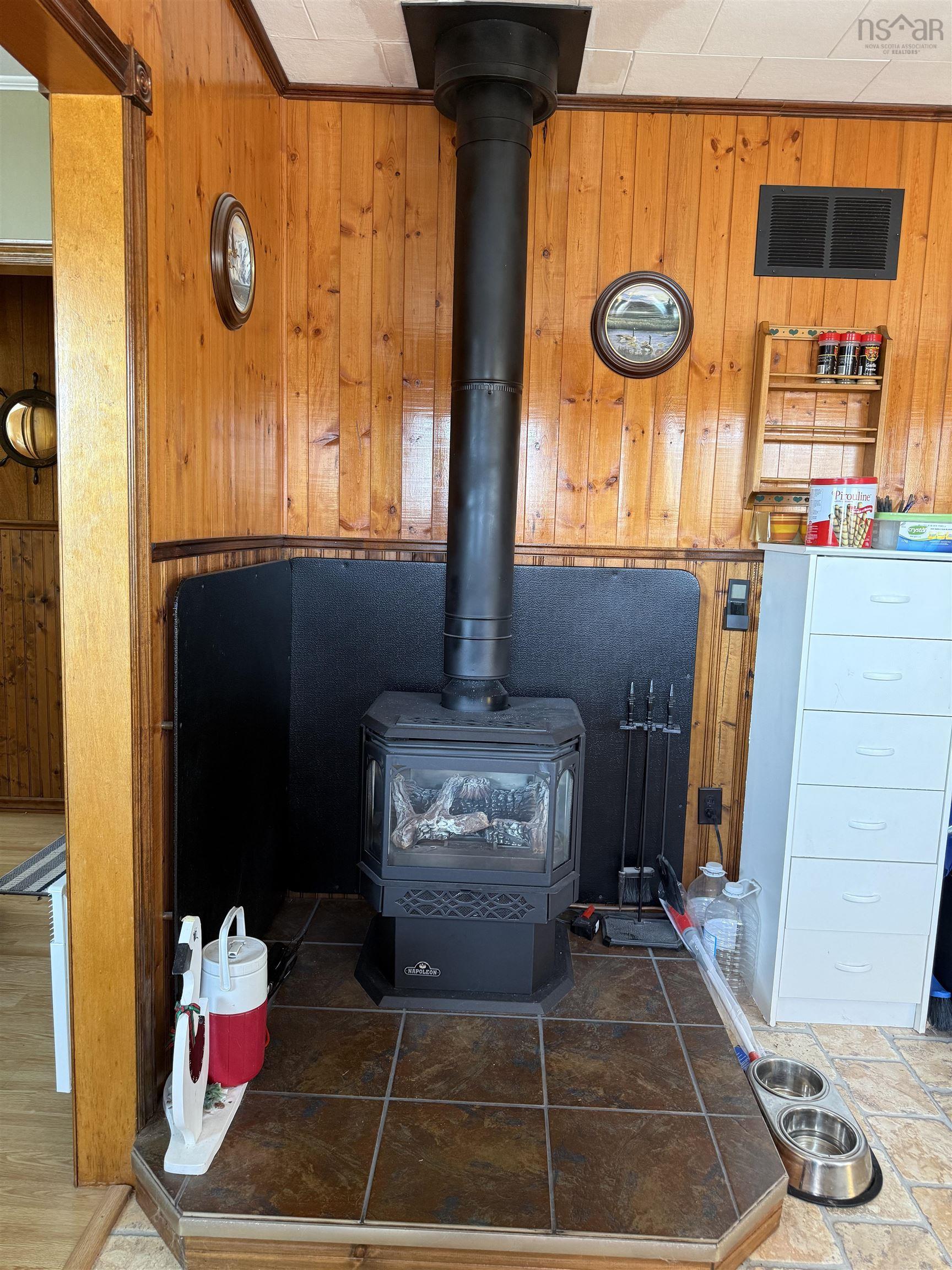 $179,900.00: 15576 Highway 316, Middle Country Harbour