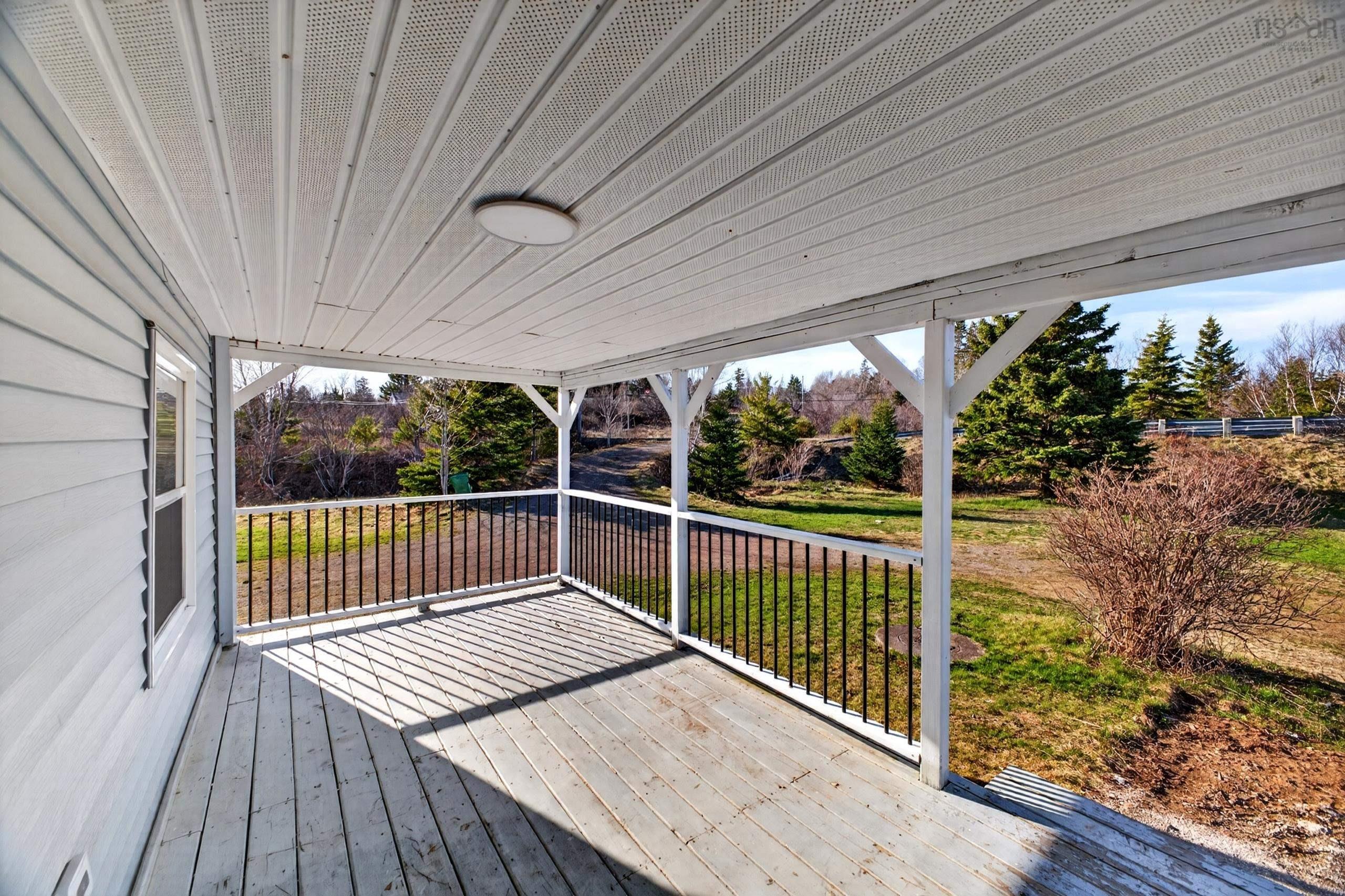 $195,000.00: 376 Highway 2 Highway, Lower Five Islands