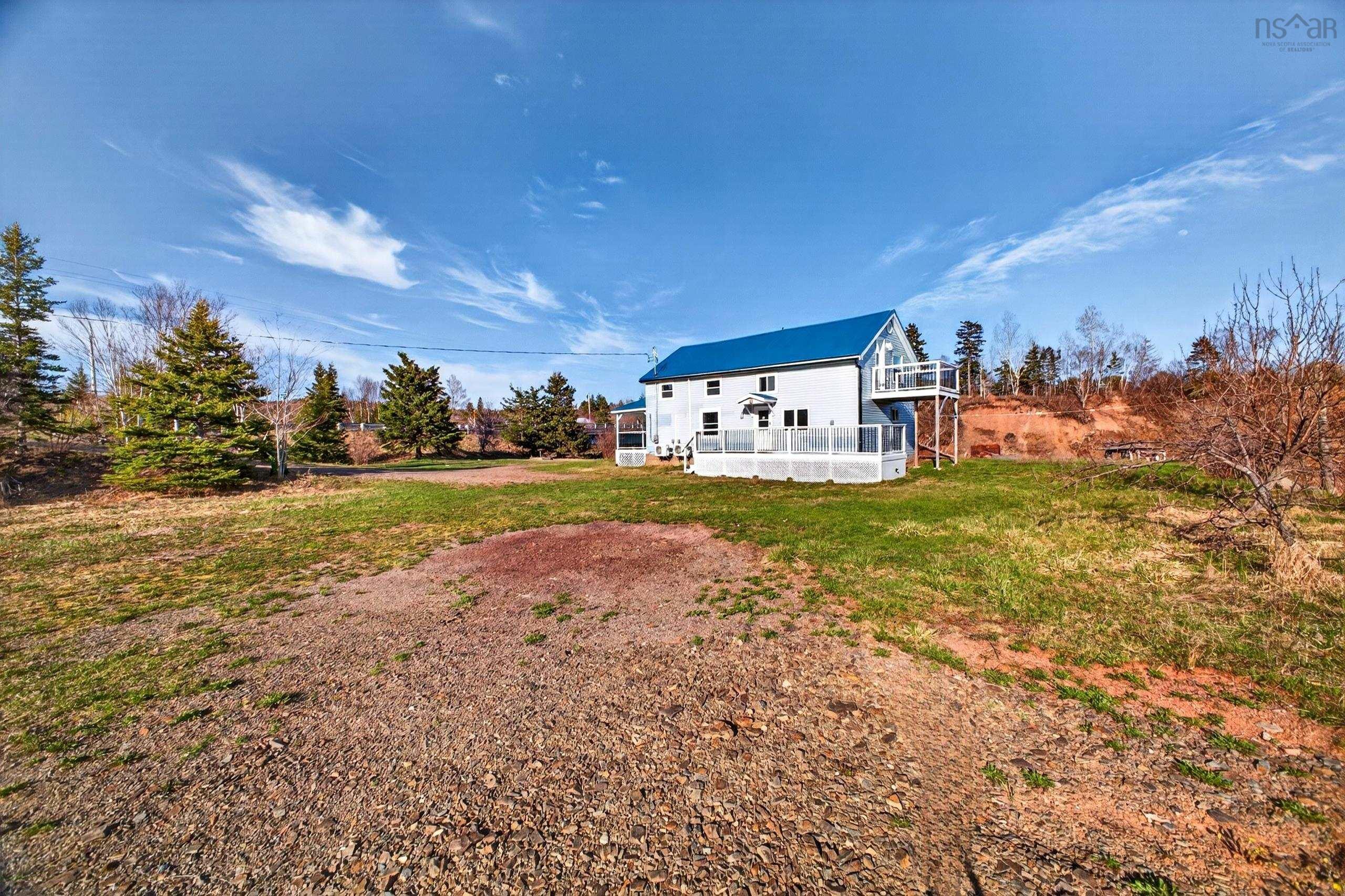 $195,000.00: 376 Highway 2 Highway, Lower Five Islands