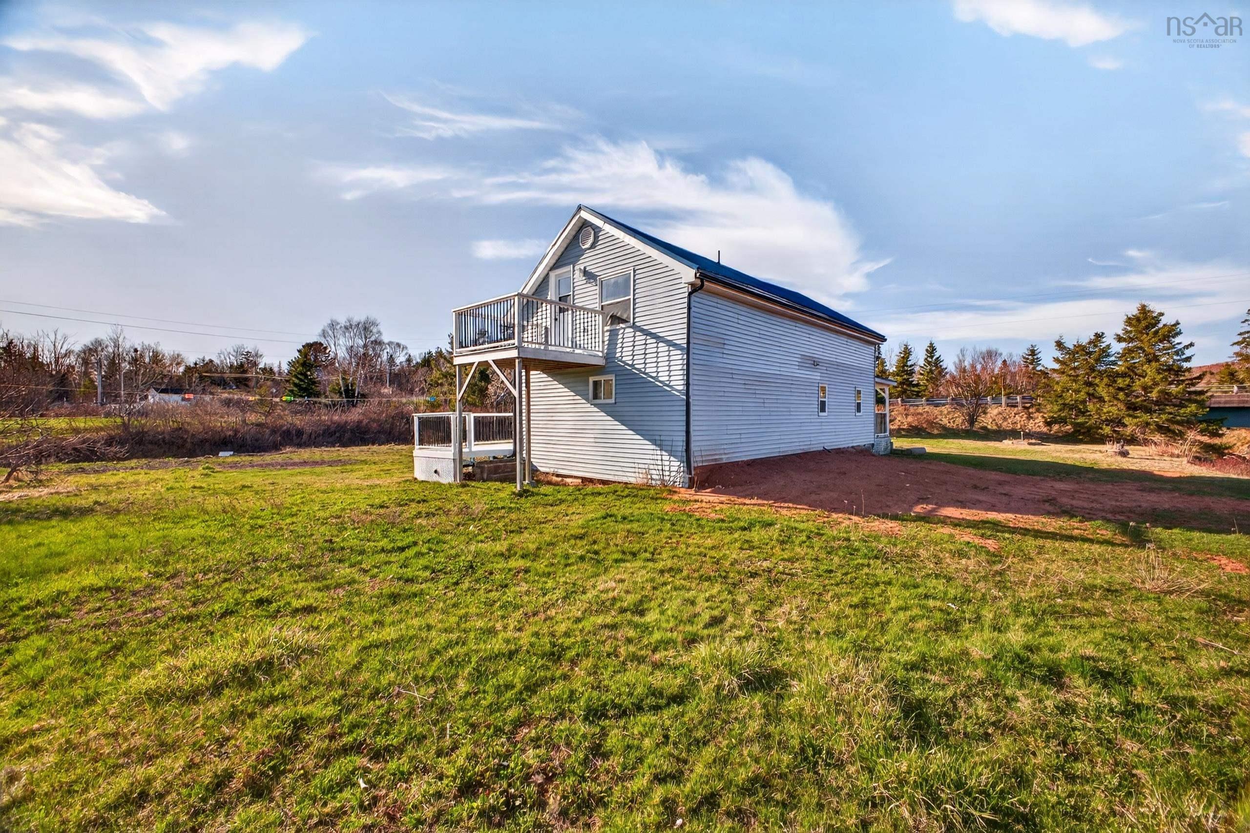 $195,000.00: 376 Highway 2 Highway, Lower Five Islands