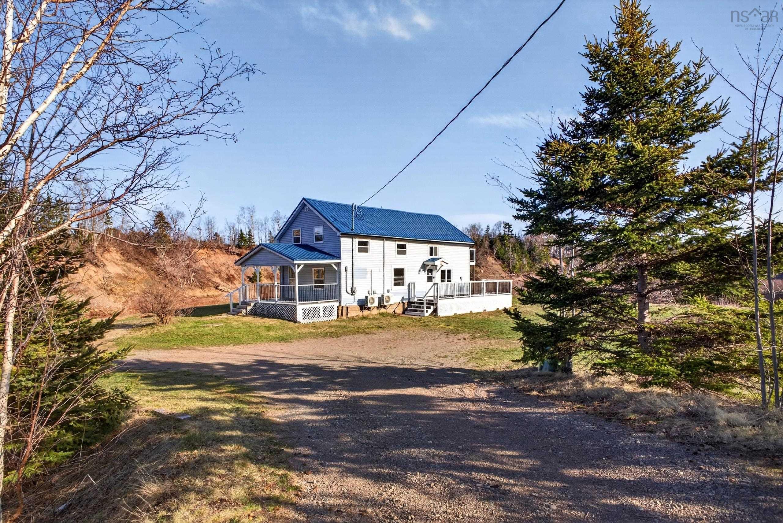 $195,000.00: 376 Highway 2 Highway, Lower Five Islands