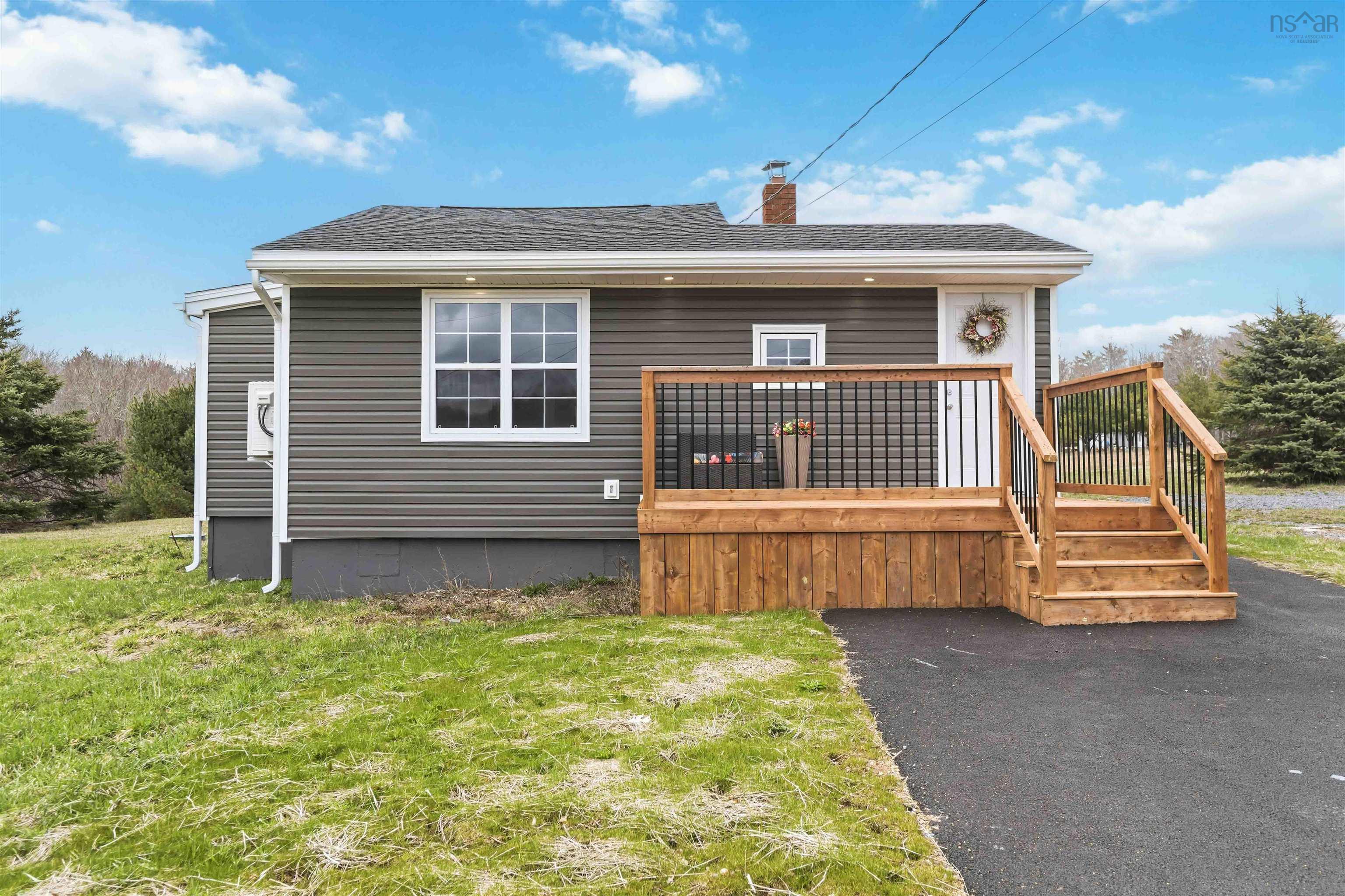 $259,000.00: 1039 Highway 14, Greenfield