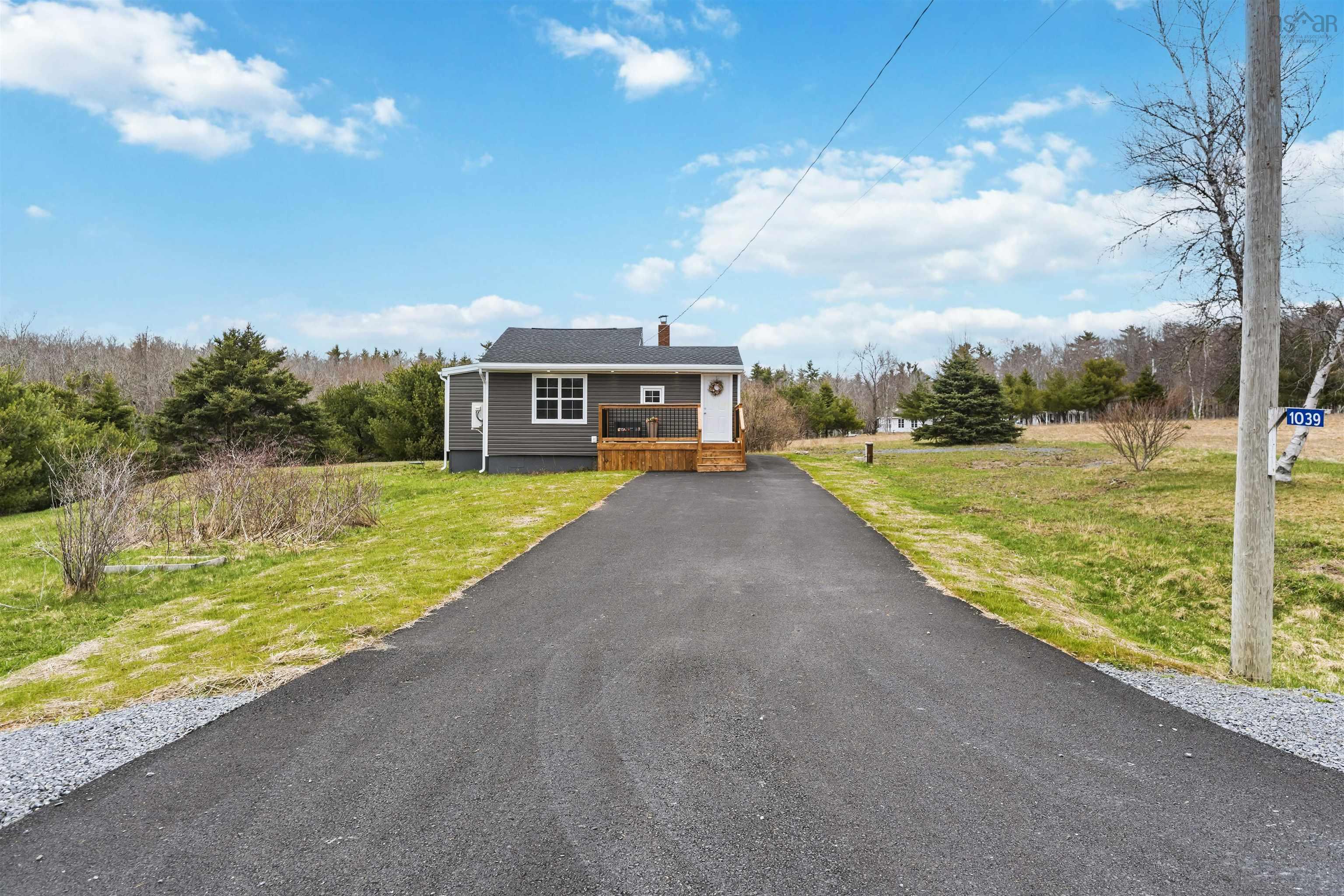 $259,000.00: 1039 Highway 14, Greenfield