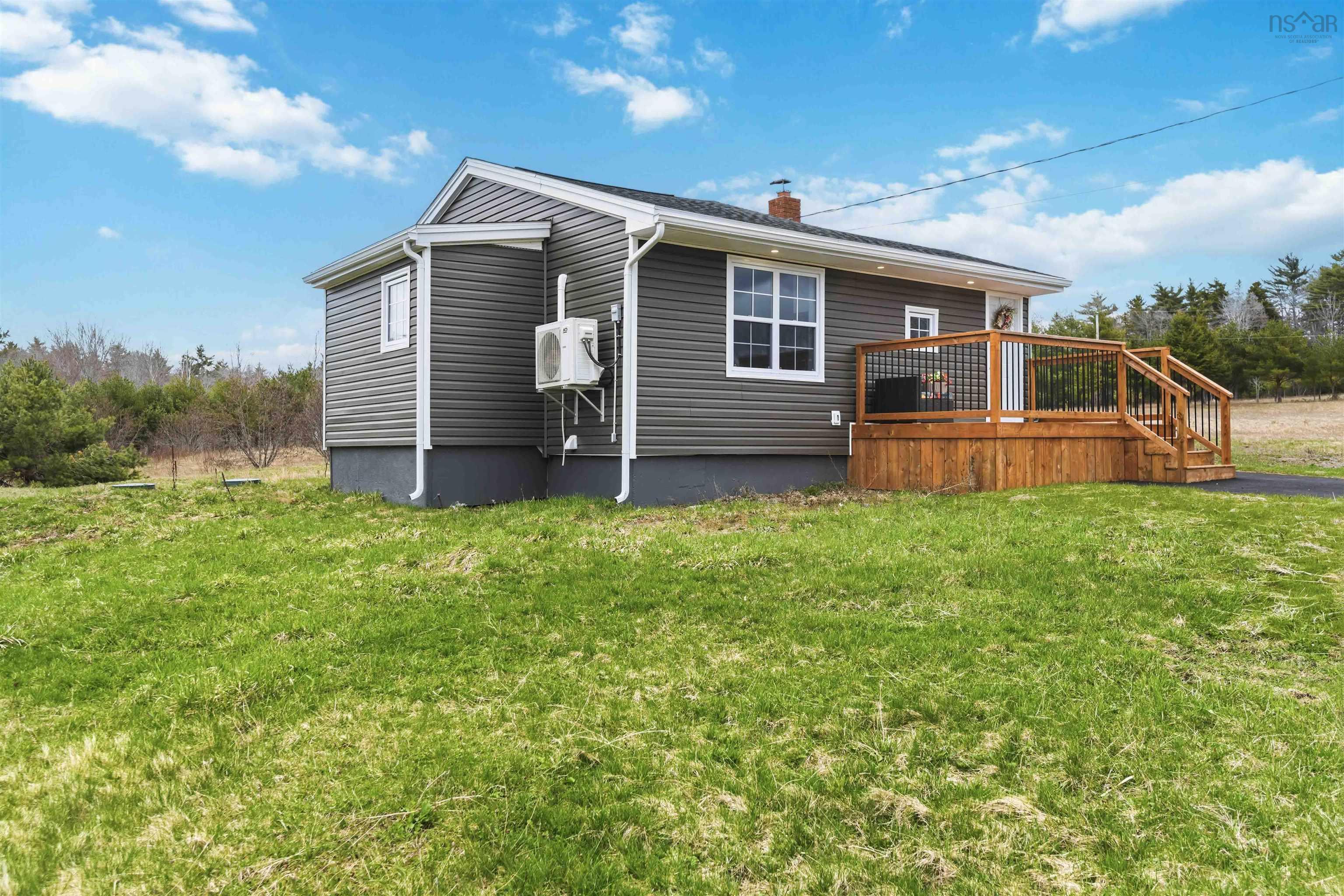 $259,000.00: 1039 Highway 14, Greenfield