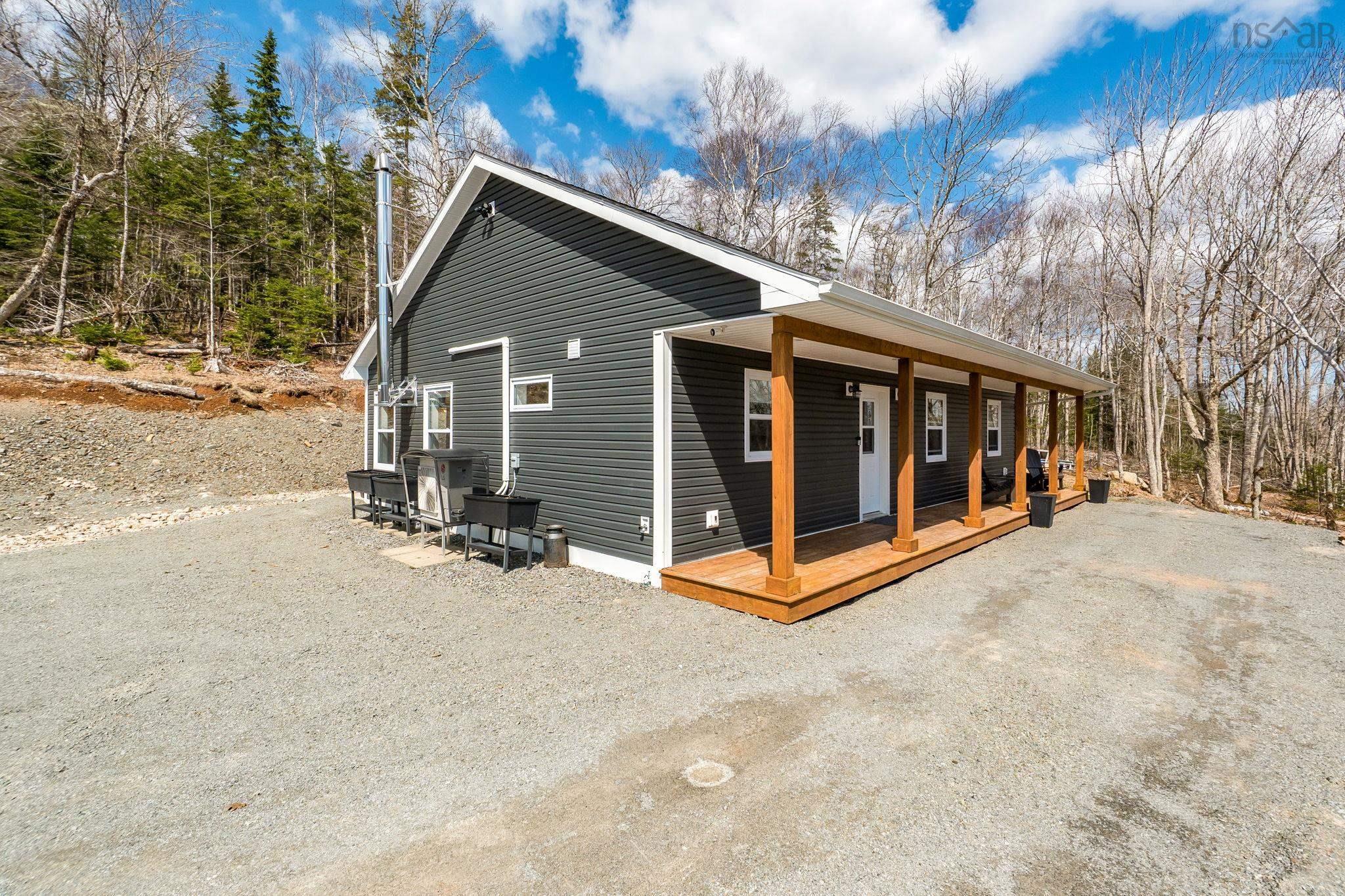 $434,900.00: 2003 Highway 12, Forest Home