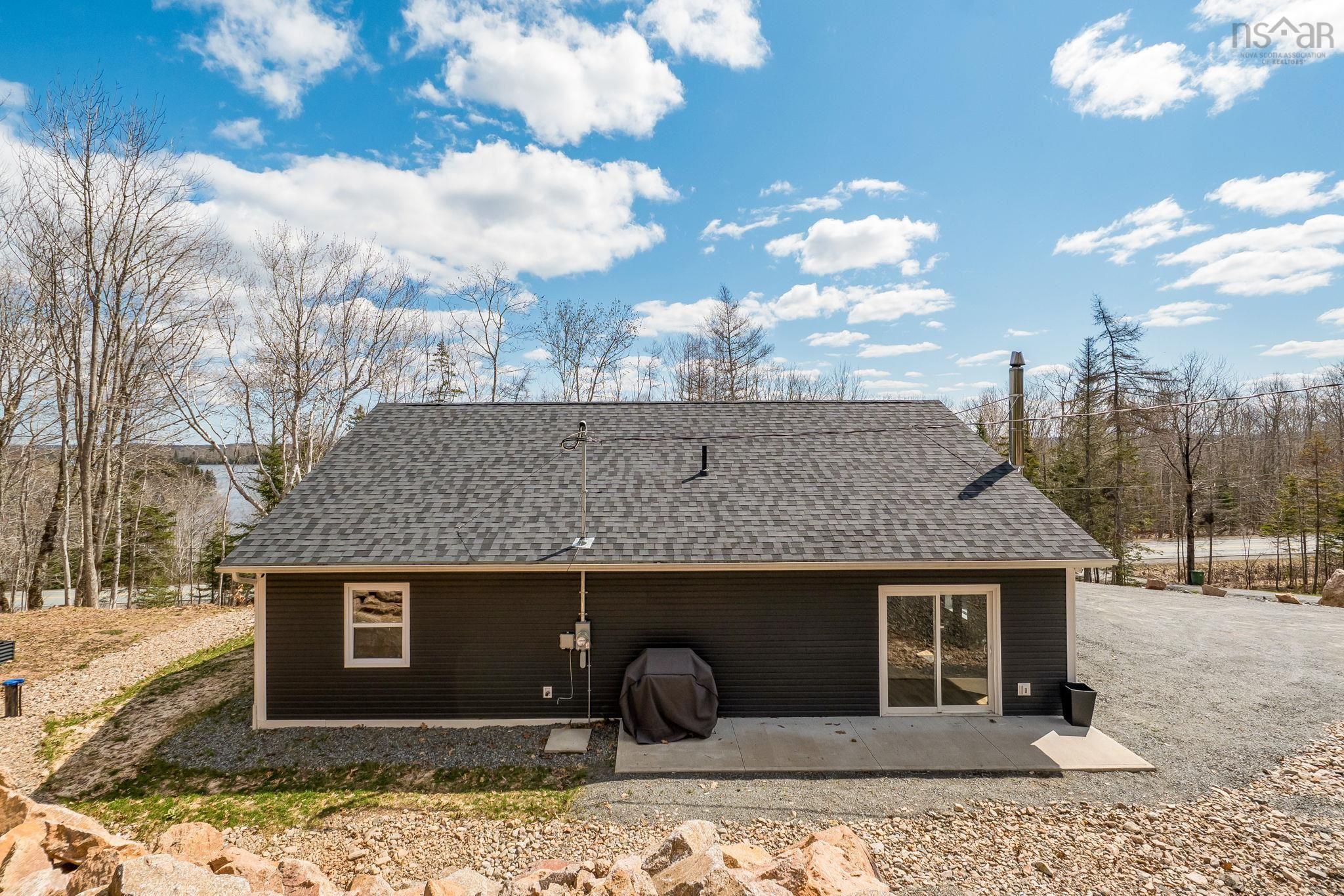 $434,900.00: 2003 Highway 12, Forest Home