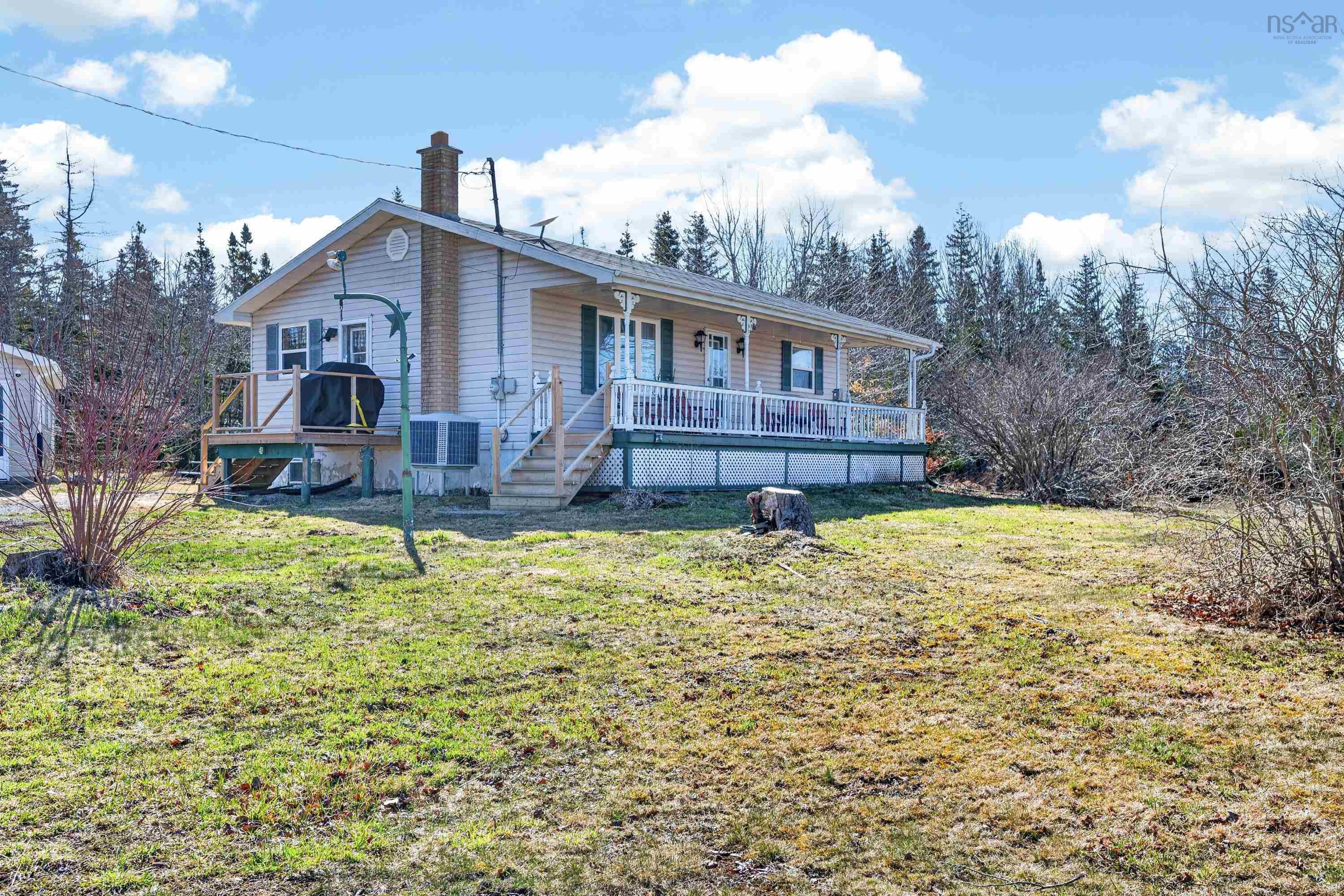 $439,000.00: 6279 Hornes Road, Mira Gut