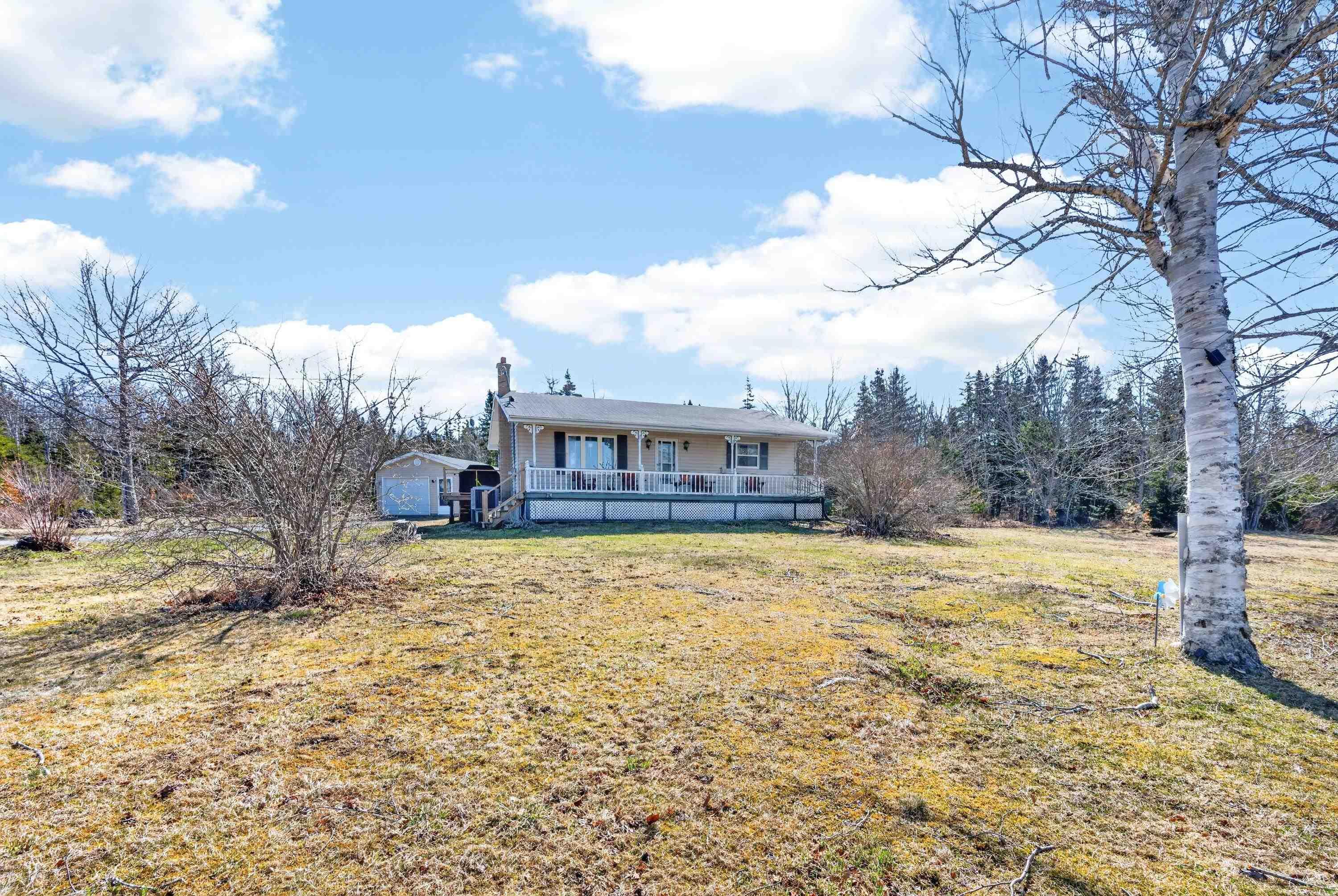 $439,000.00: 6279 Hornes Road, Mira Gut