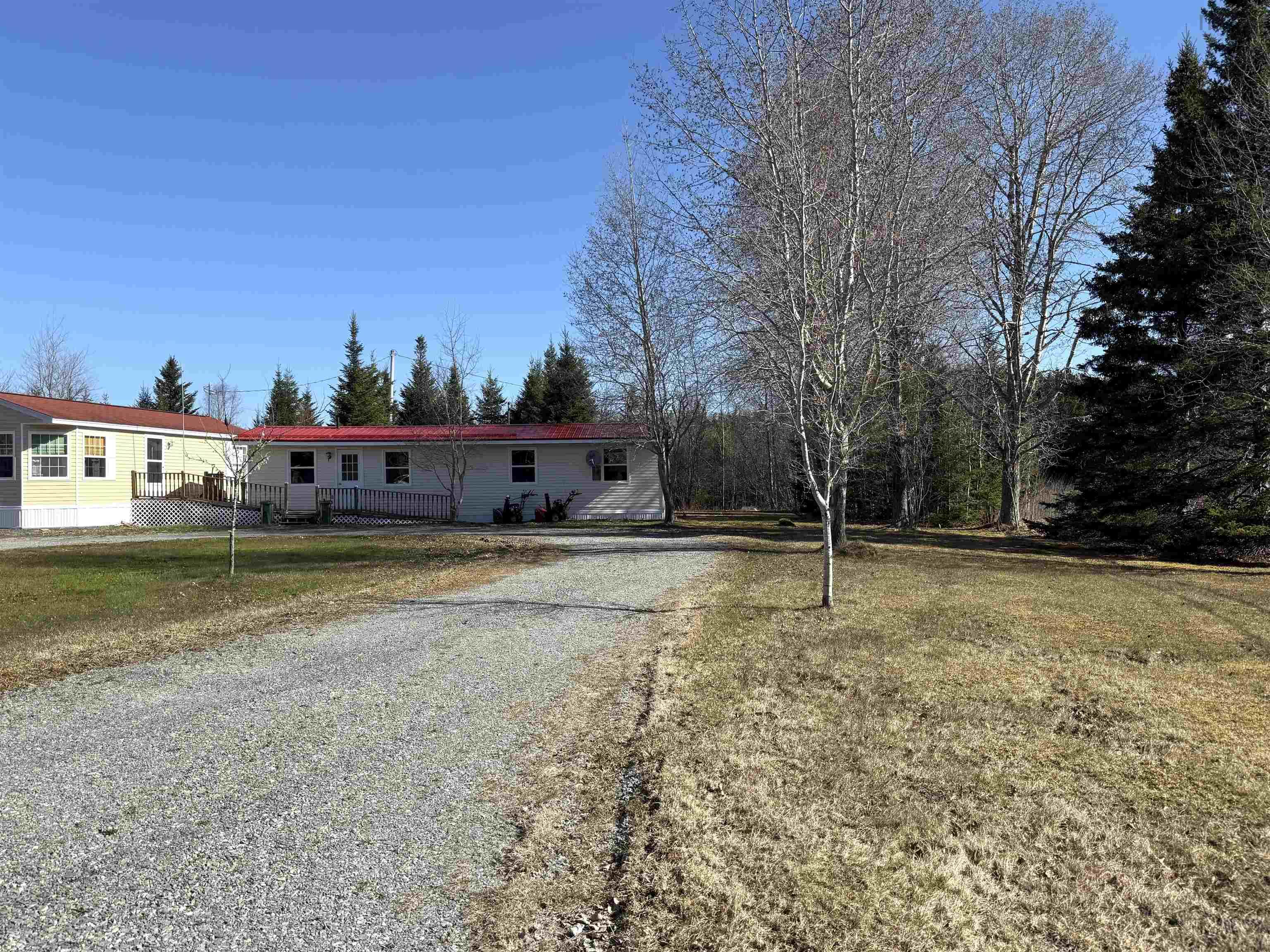 $159,900.00: 11879 16 Highway, Boylston