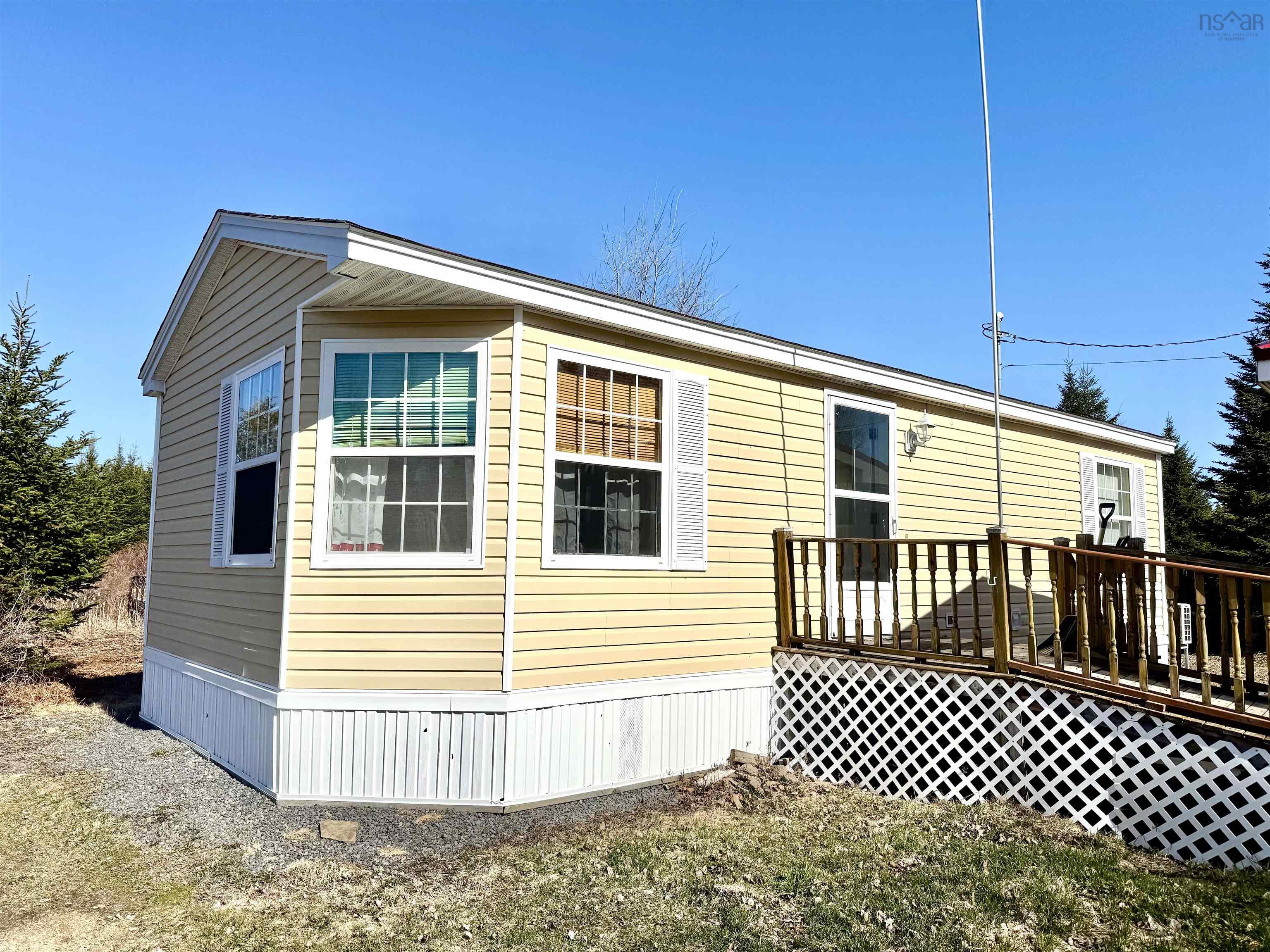 $159,900.00: 11879 16 Highway, Boylston