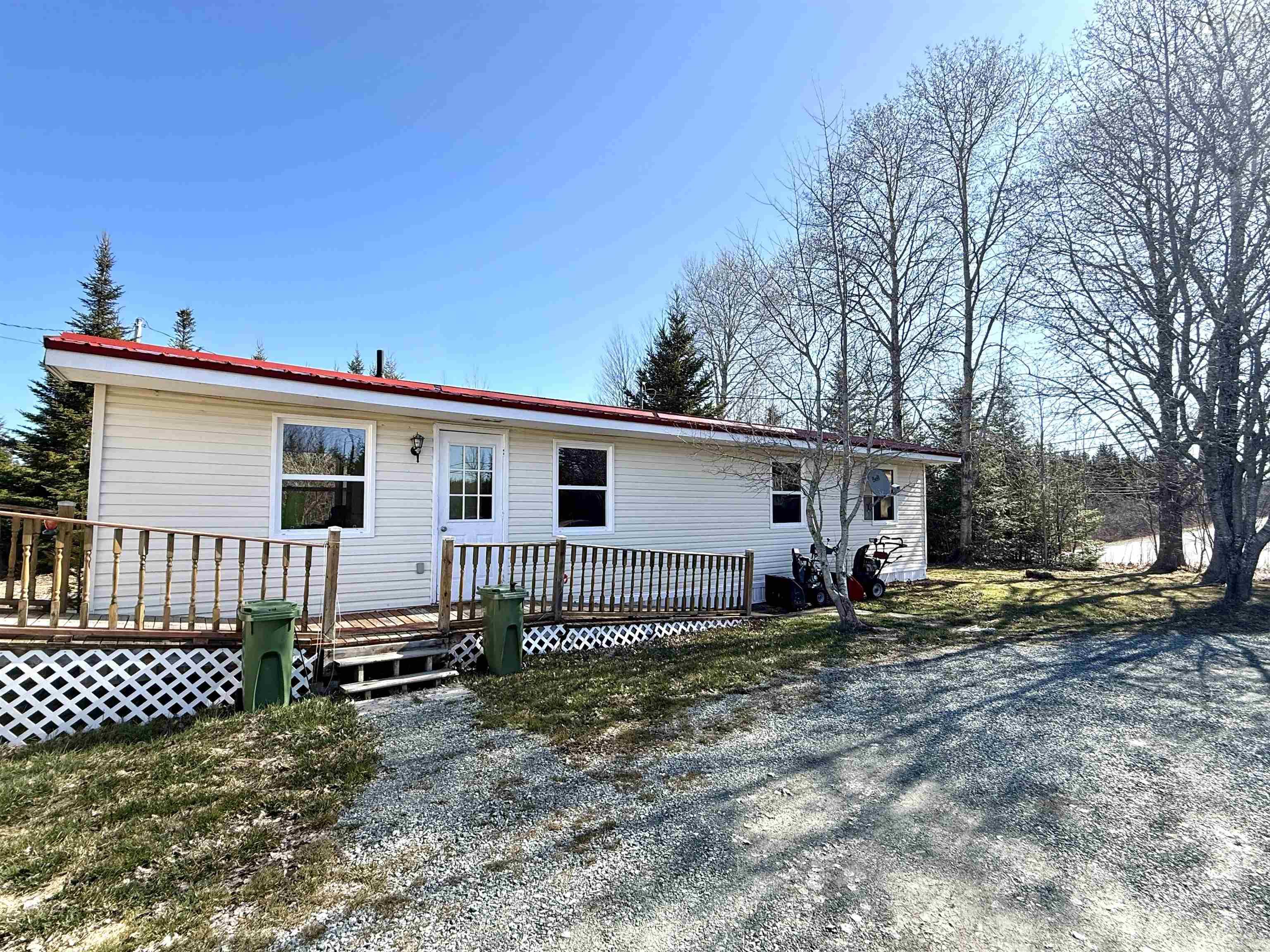 $159,900.00: 11879 16 Highway, Boylston