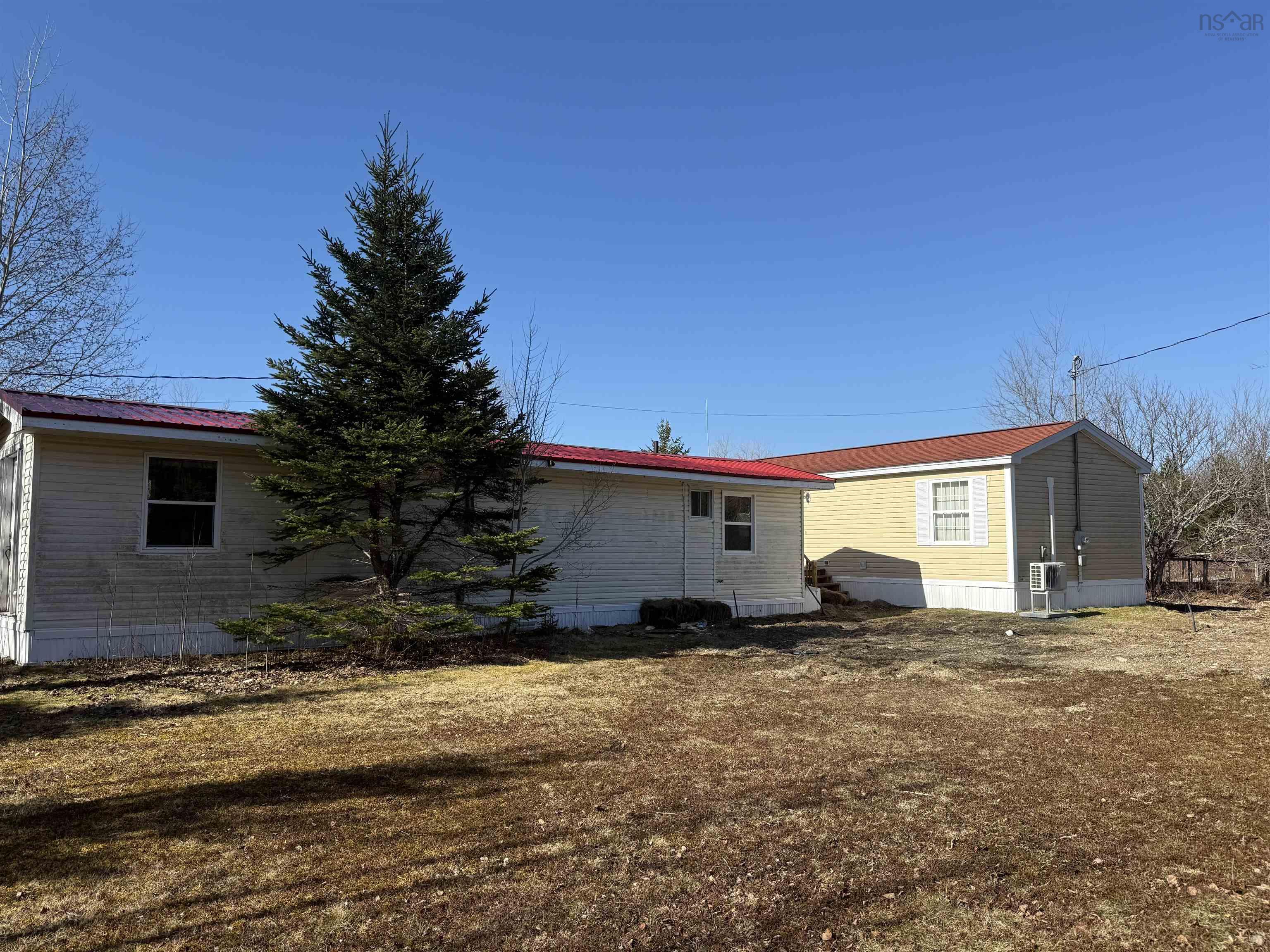 $159,900.00: 11879 16 Highway, Boylston