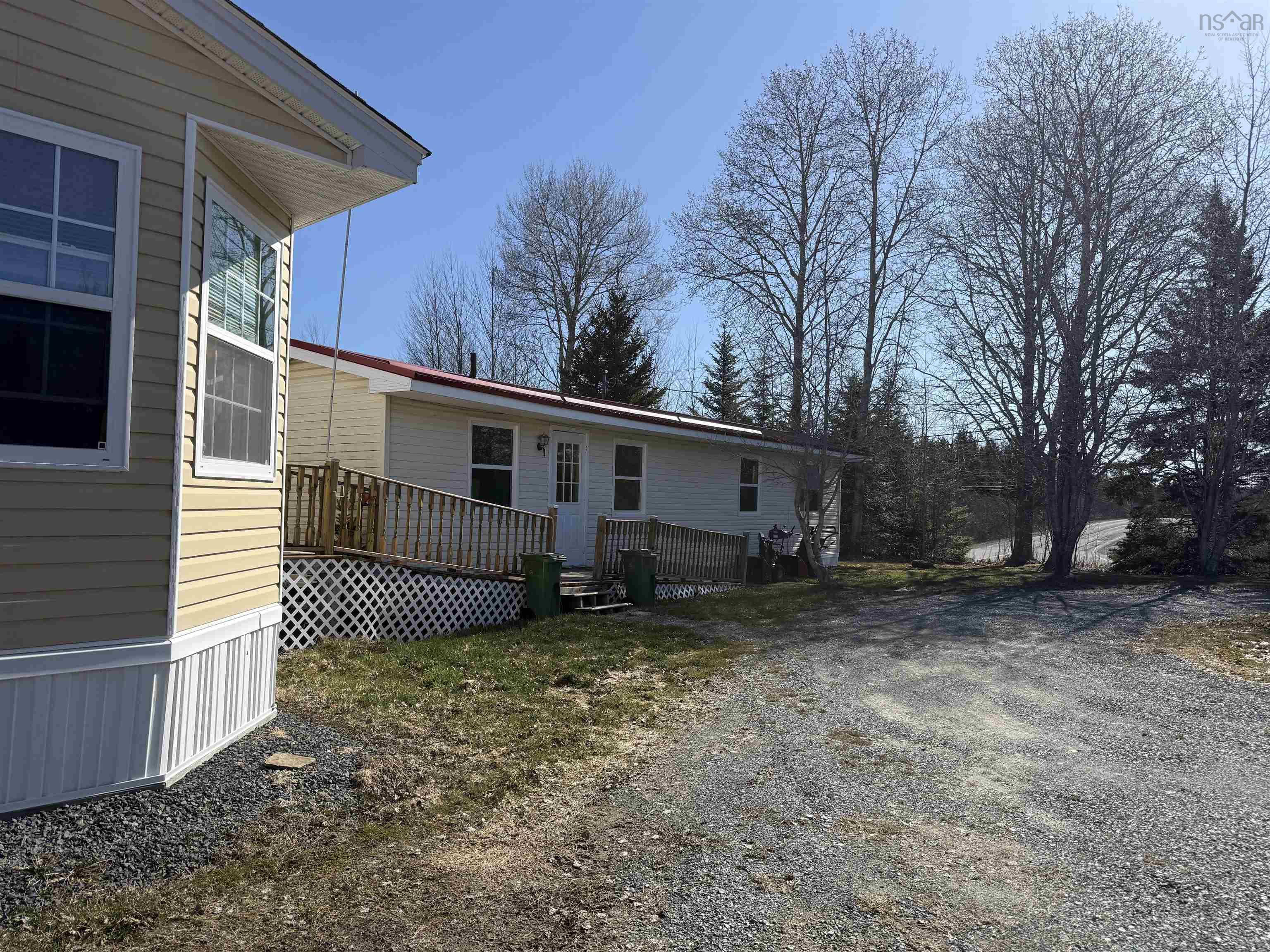 $159,900.00: 11879 16 Highway, Boylston