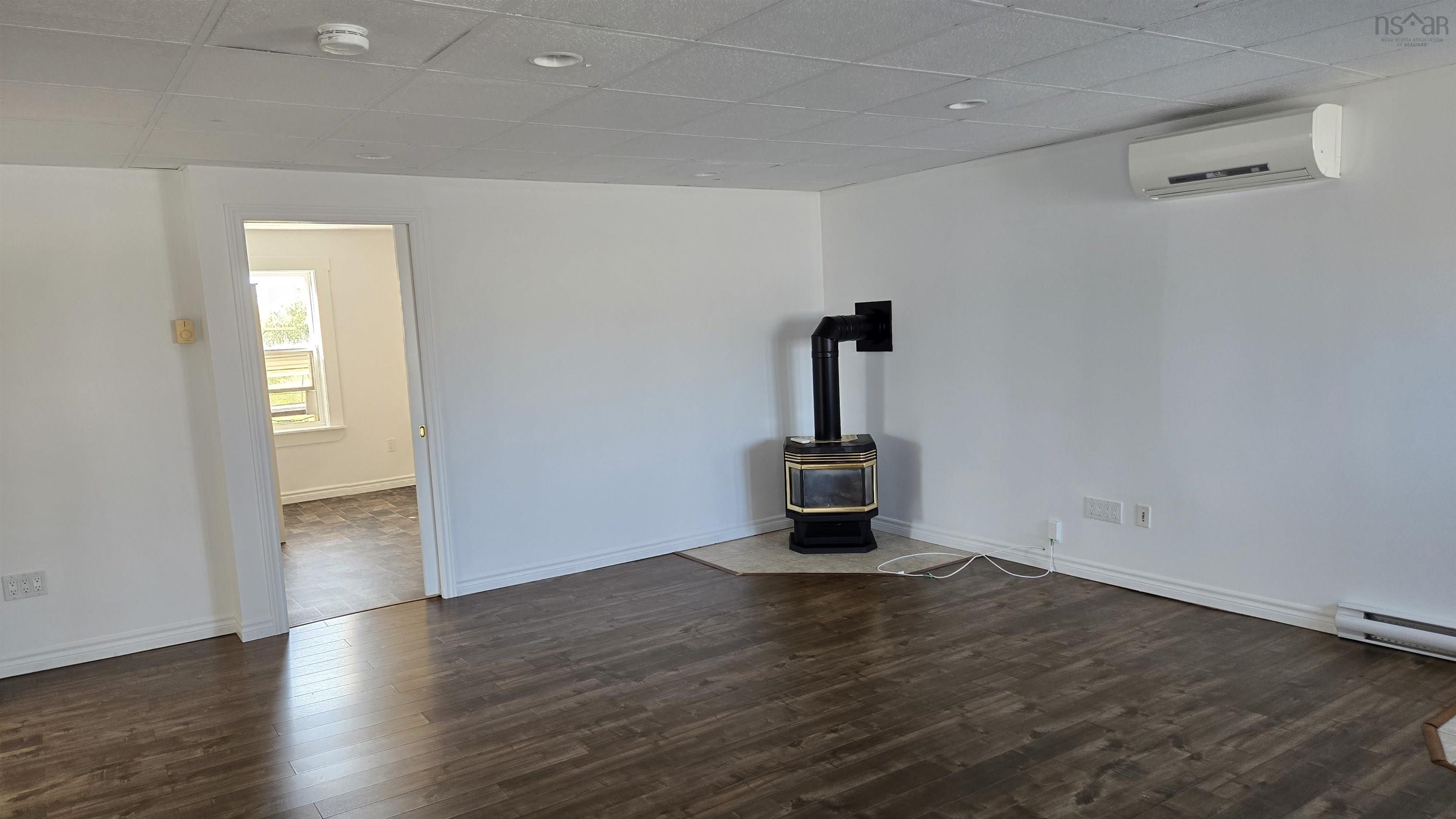 $277,000.00: 805 Highway 1, Hebron
