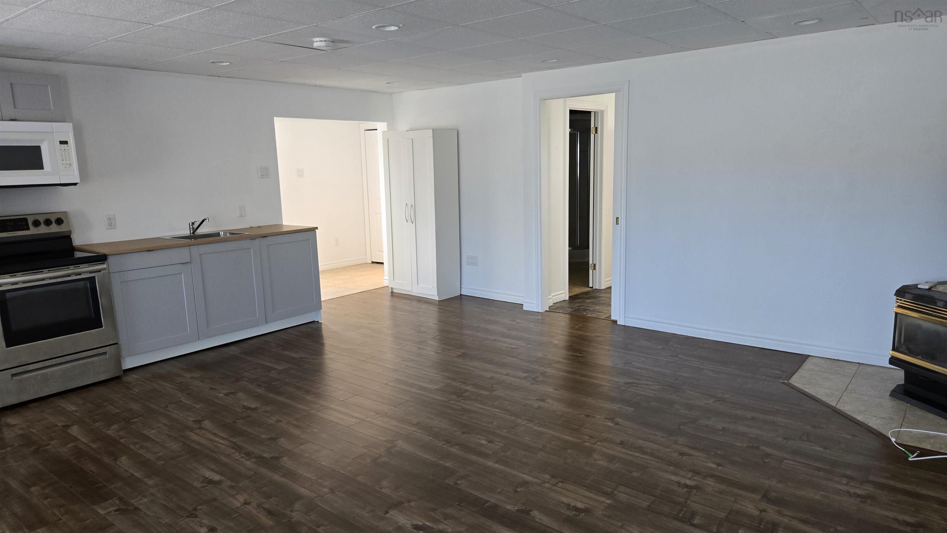 $277,000.00: 805 Highway 1, Hebron