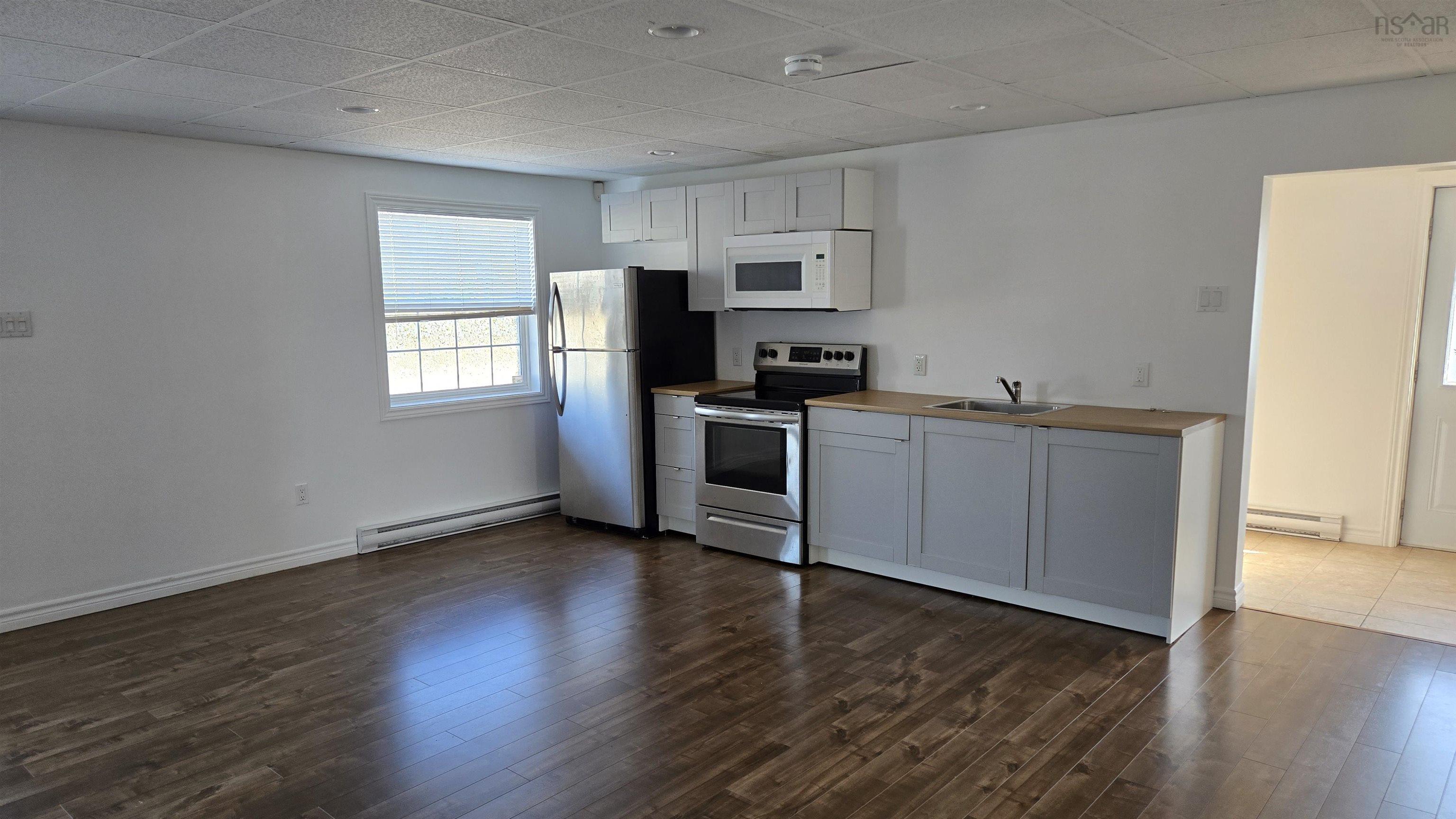 $277,000.00: 805 Highway 1, Hebron