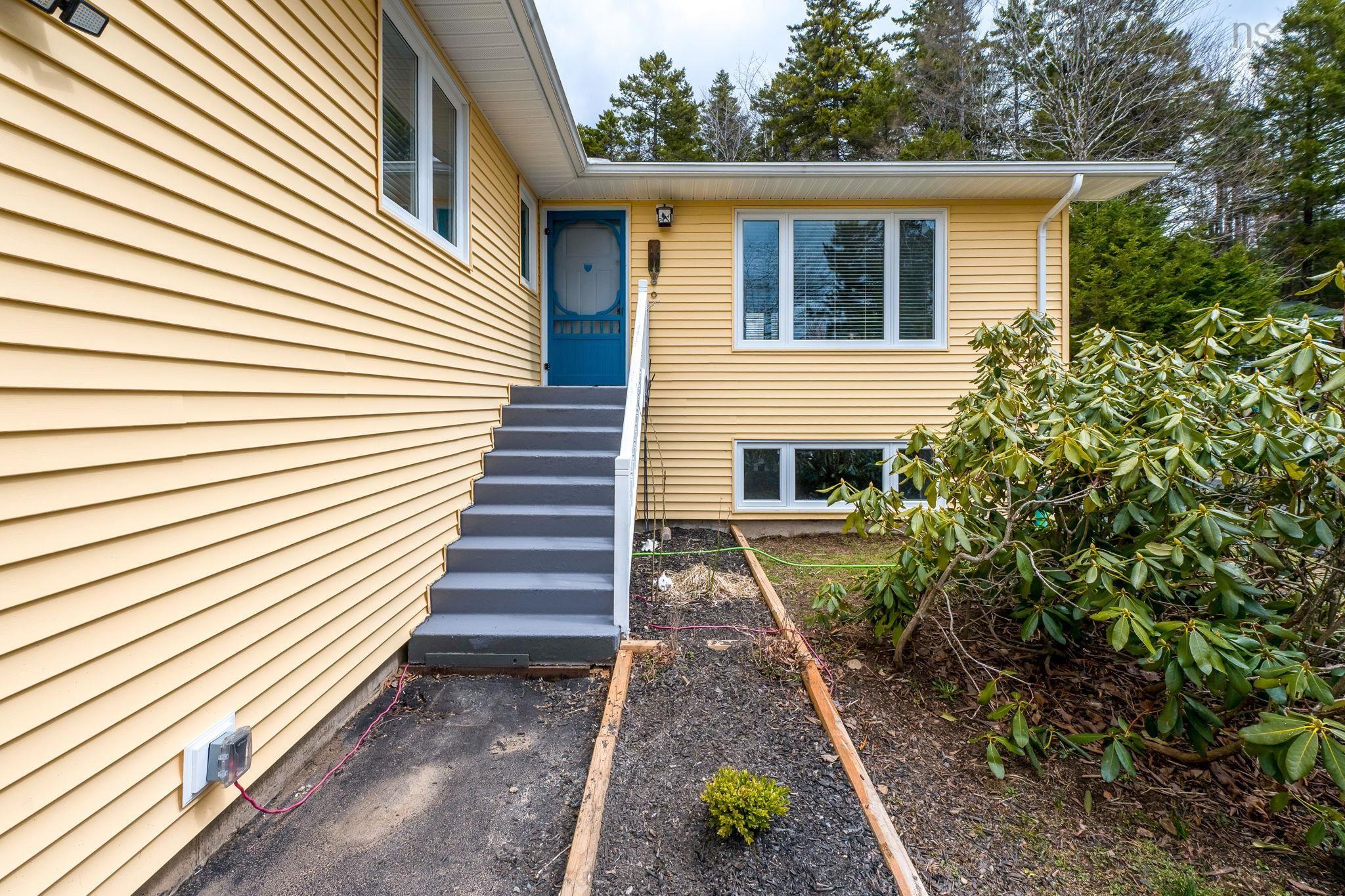 163 Lakeland Street, Beaver Bank, NS (MLS 202608788)