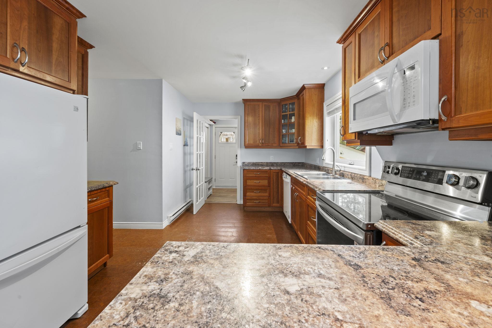 163 Lakeland Street, Beaver Bank, NS (MLS 202608788)