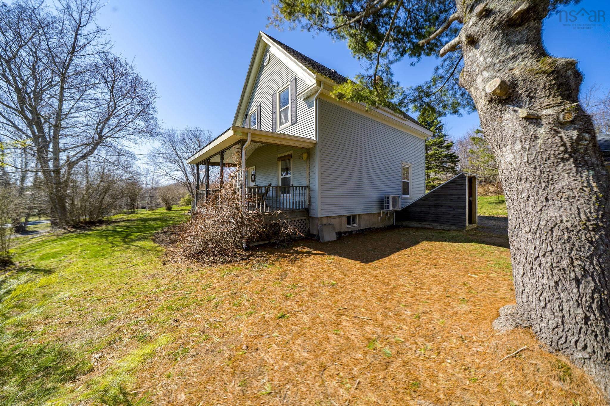 $425,000.00: 1656 Wentworth Road, Sweets Corner