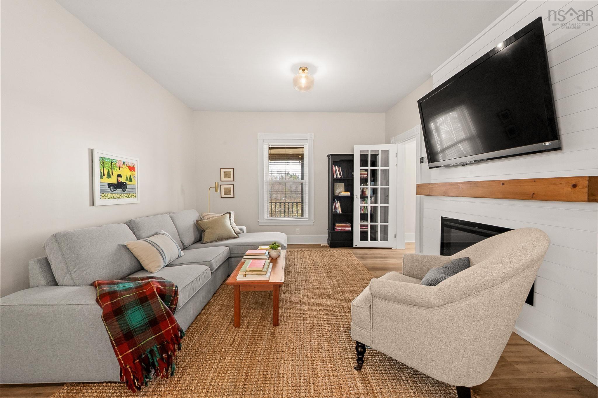 $425,000.00: 1656 Wentworth Road, Sweets Corner