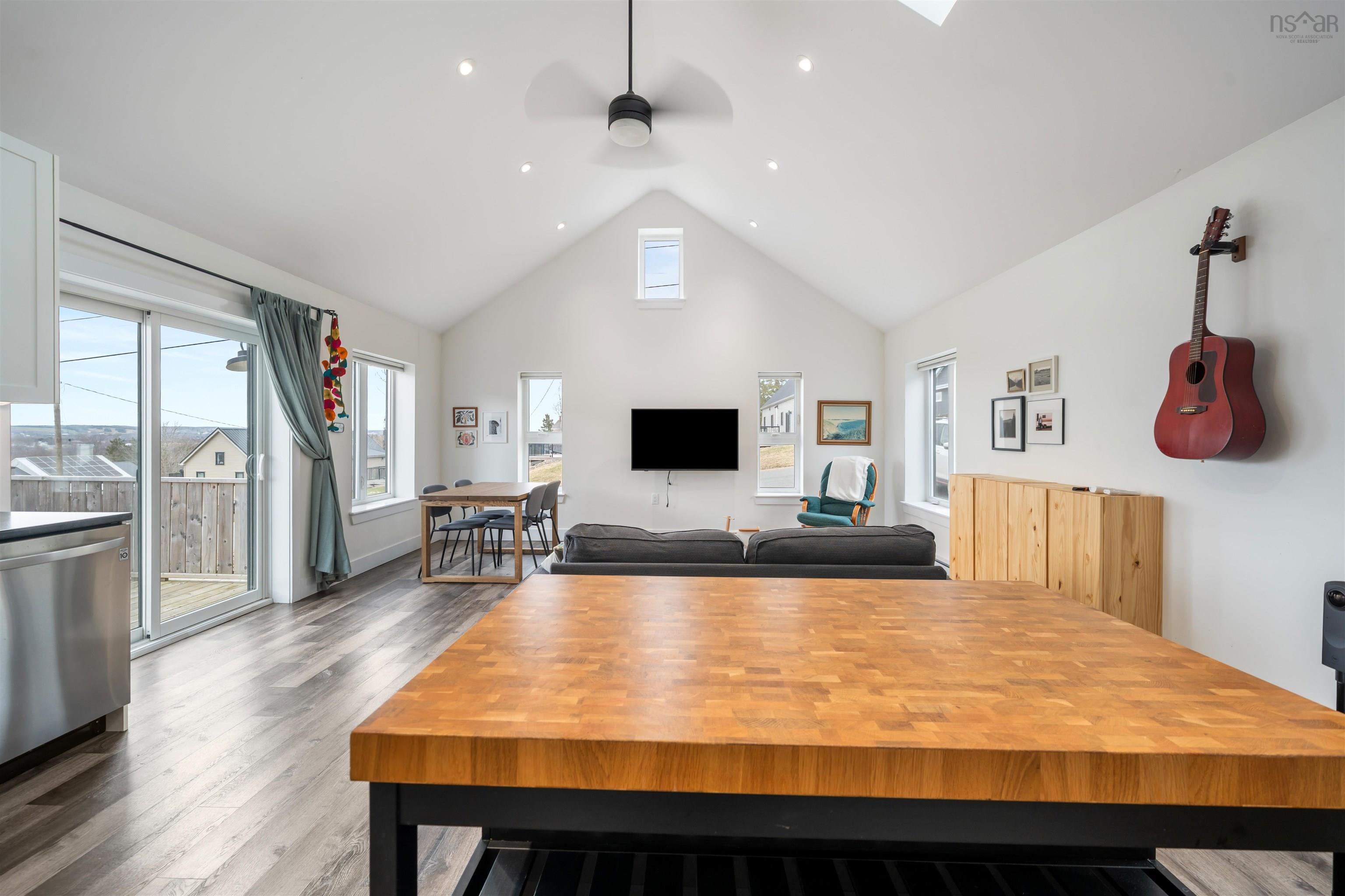 $420,000.00: 18 MONARCH Terrace, Truro