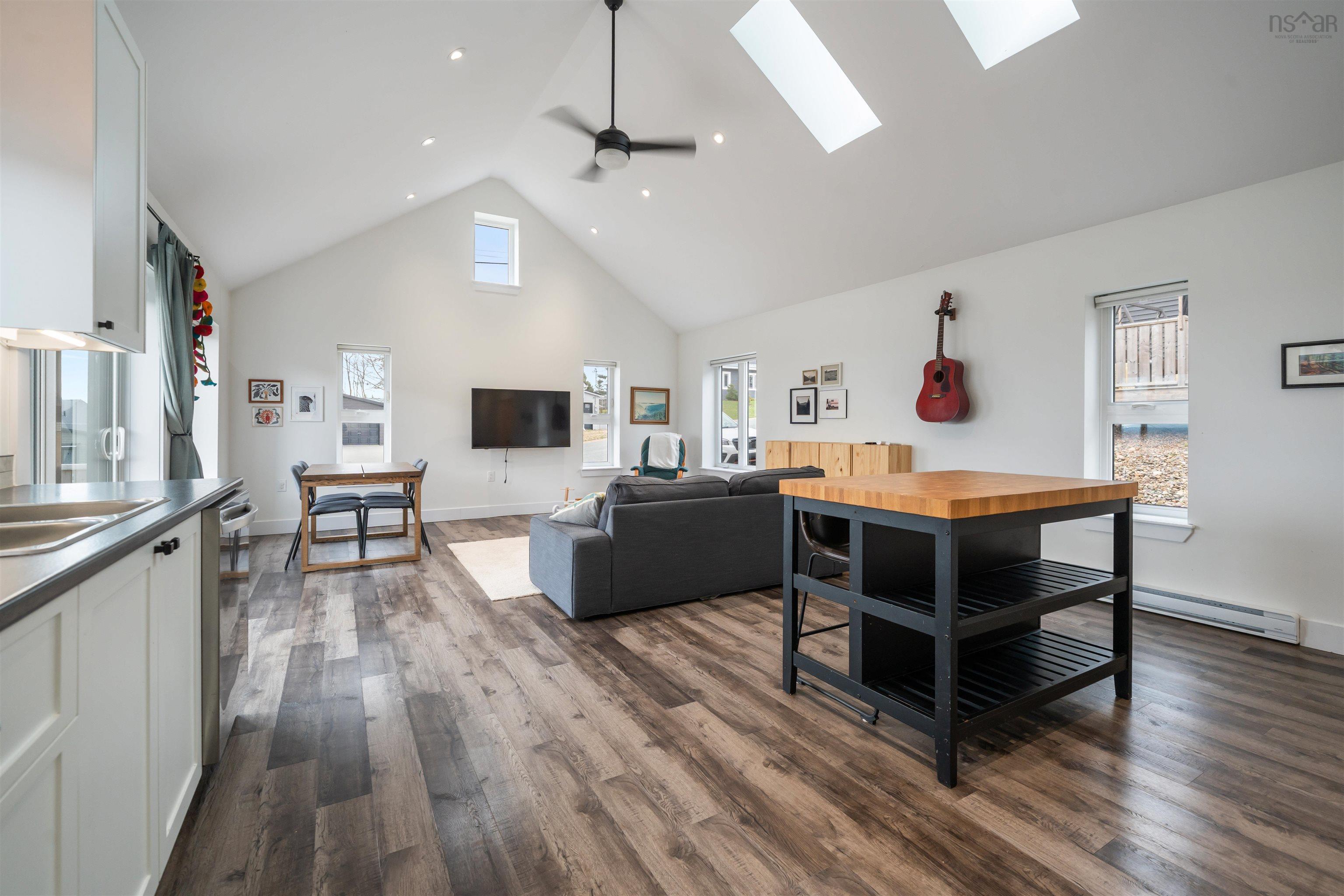 $420,000.00: 18 MONARCH Terrace, Truro