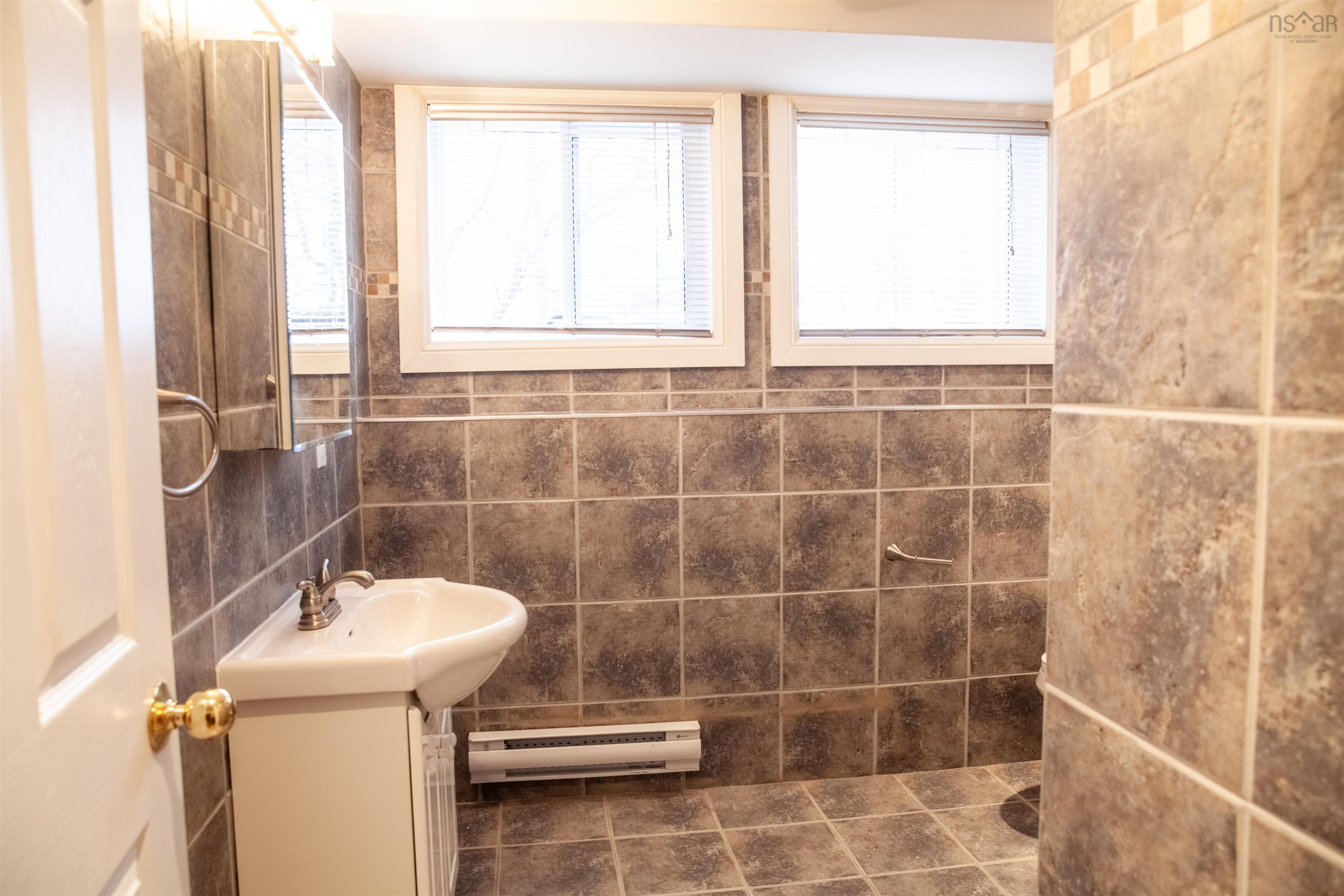 2975 Joseph Howe Drive, Halifax, NS (MLS 202608812)