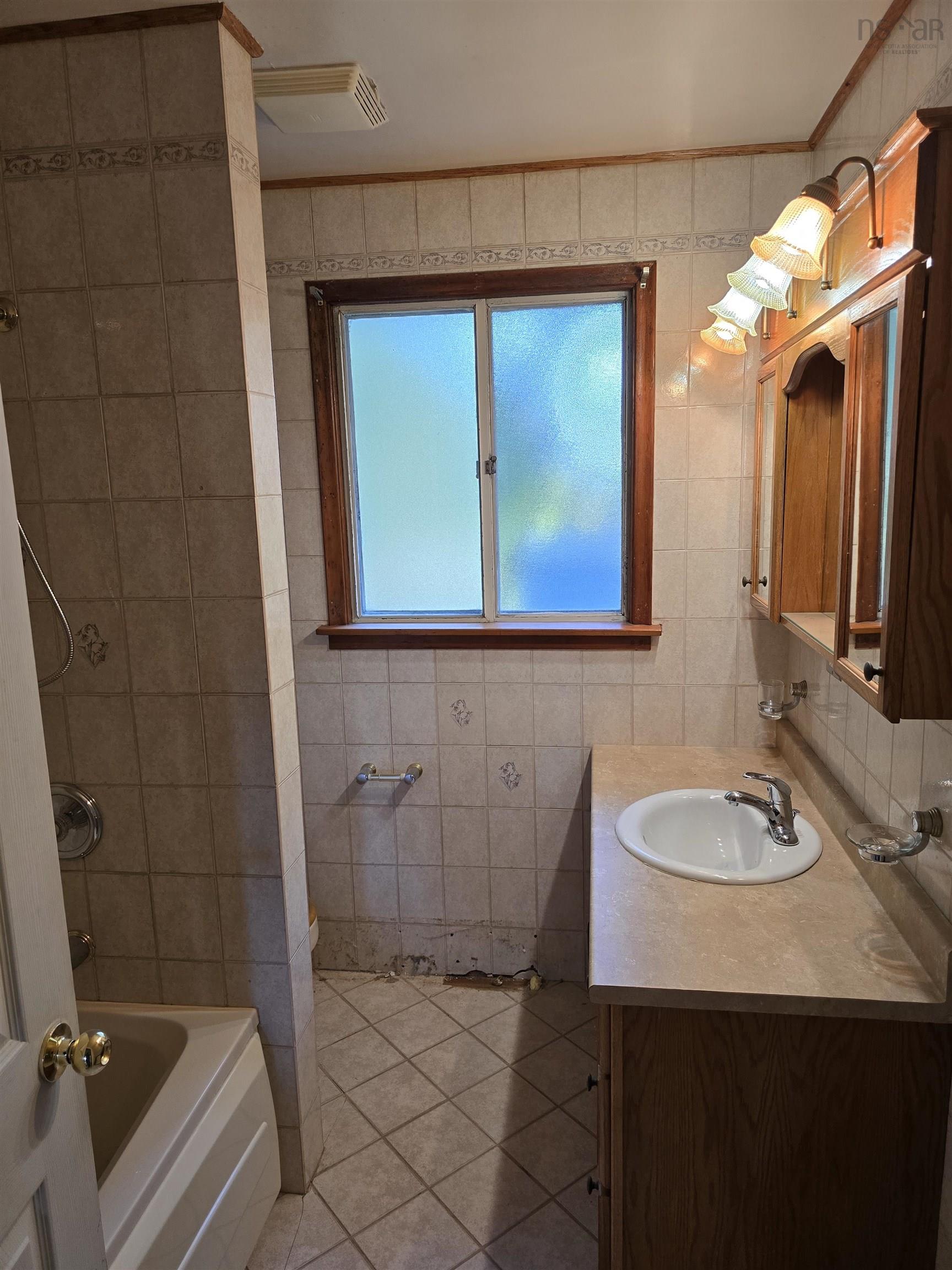 2975 Joseph Howe Drive, Halifax, NS (MLS 202608812)