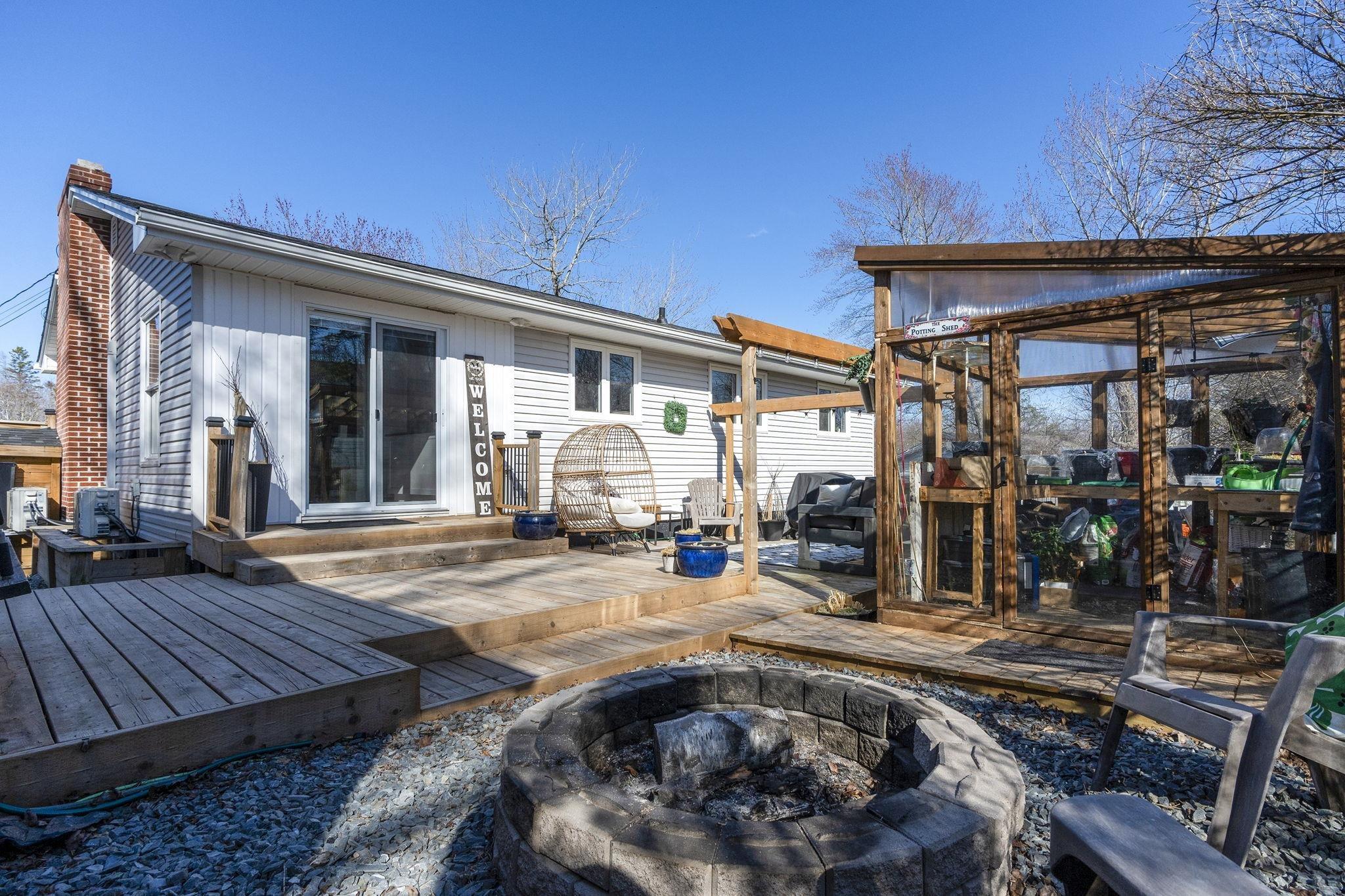 $549,900.00: 13 Logan Drive, Lantz