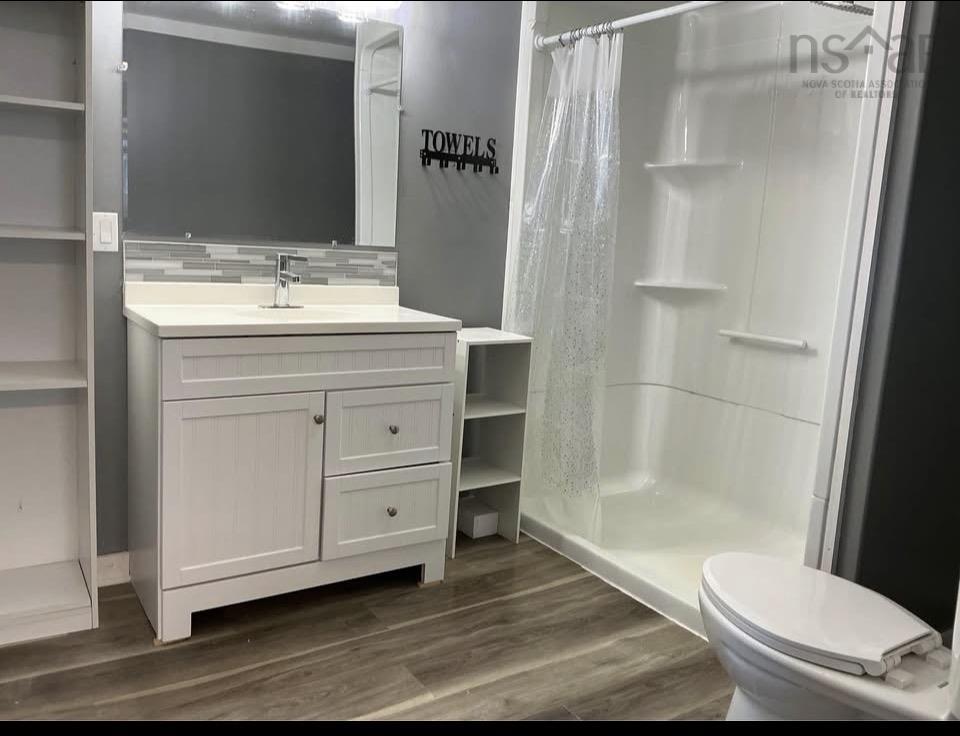 $249,900.00: 492 Highway 8, Milton