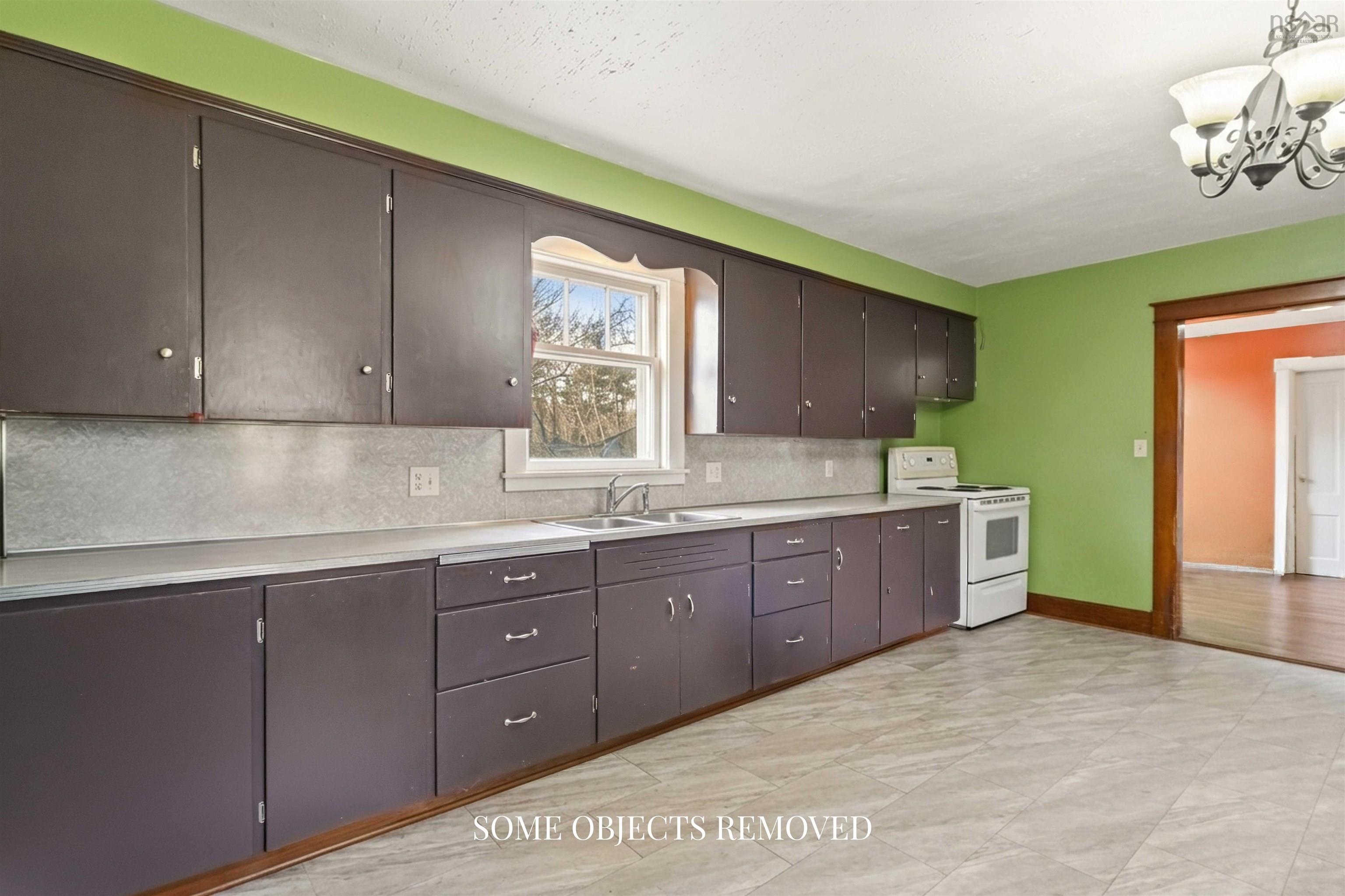 $244,900.00: 2459 Highway 325, Oakhill