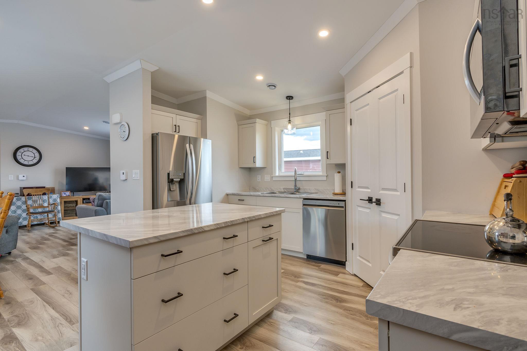 $349,900.00: 38 Halton Drive, Elmsdale