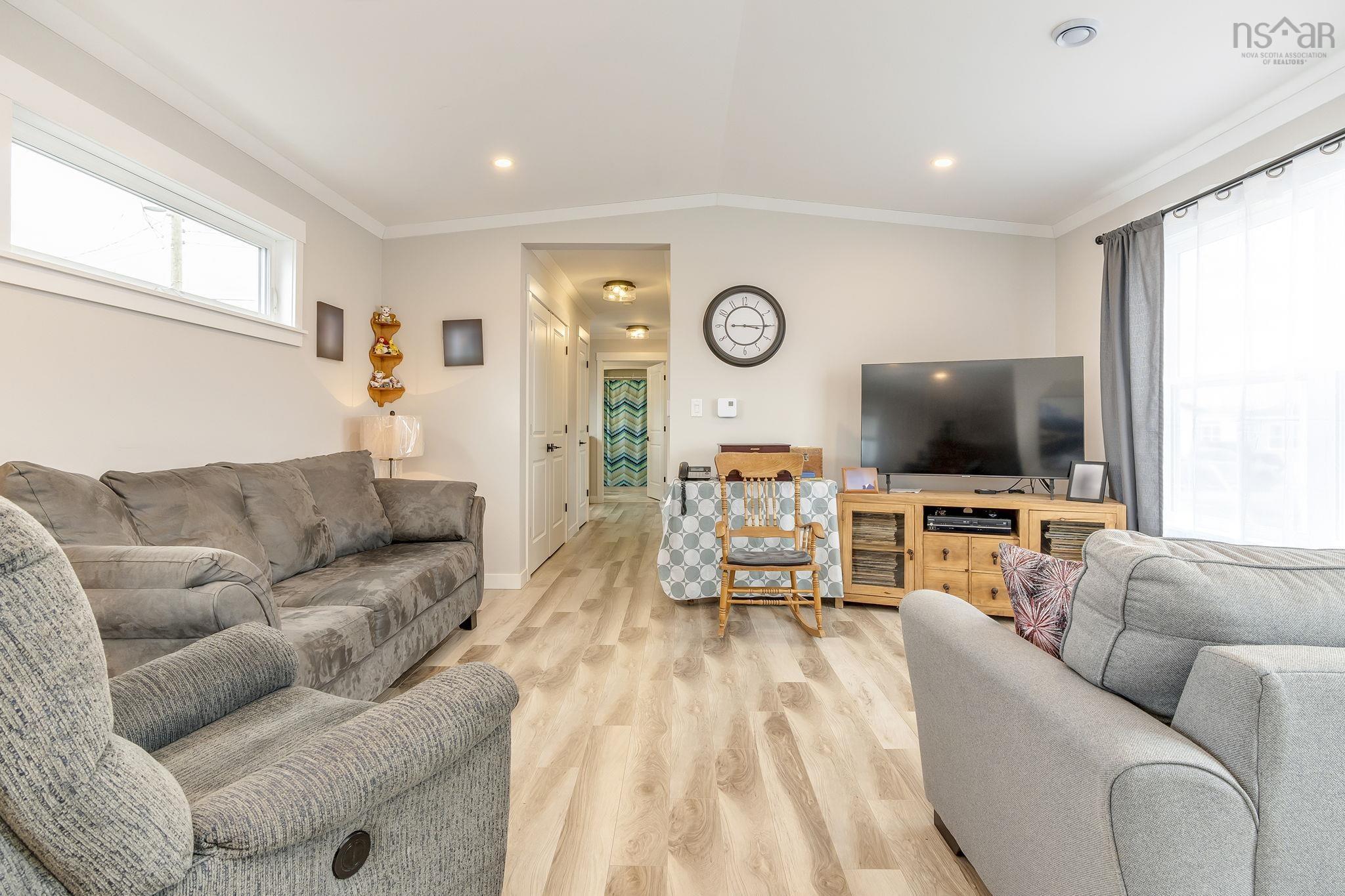 $349,900.00: 38 Halton Drive, Elmsdale