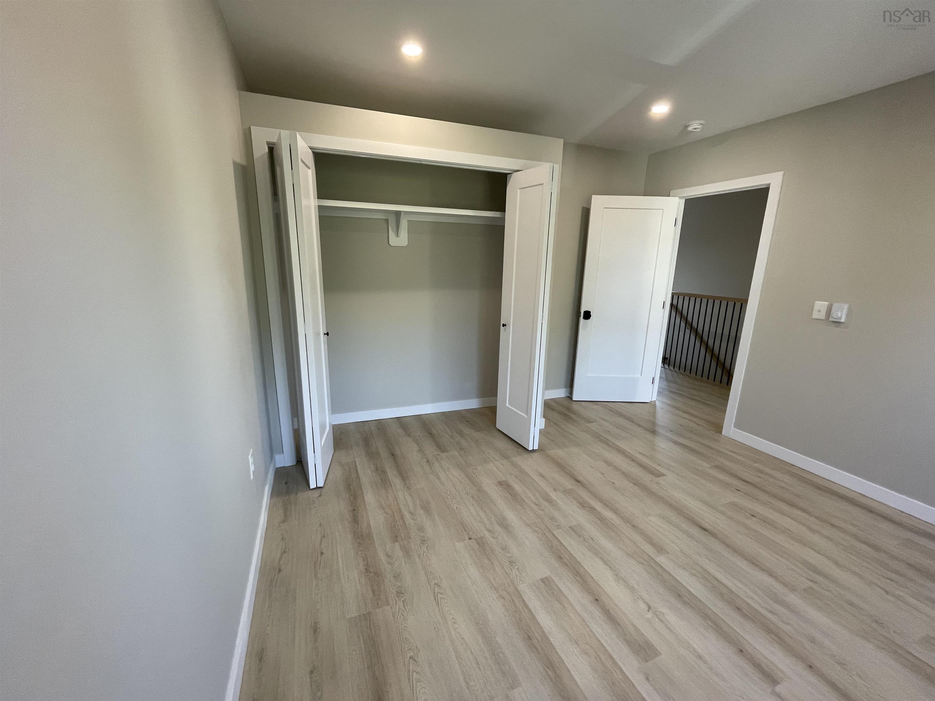 $649,000.00: 11 Best, Dartmouth