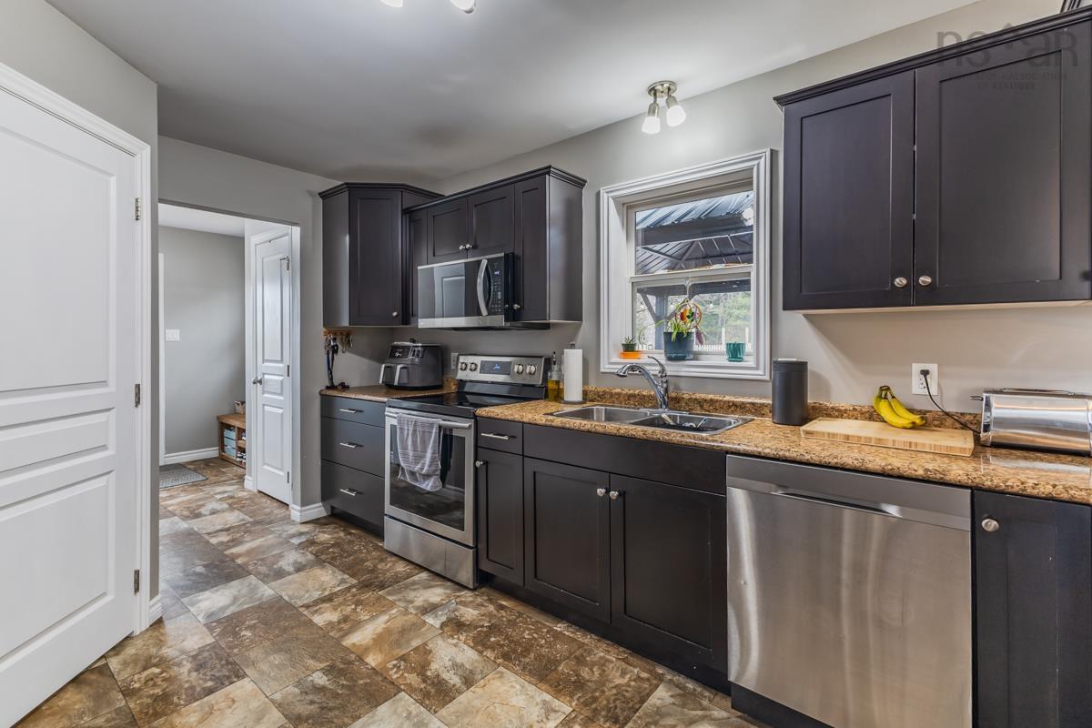 $625,000.00: 196 ROCKY RIDGE Road, Truro Heights