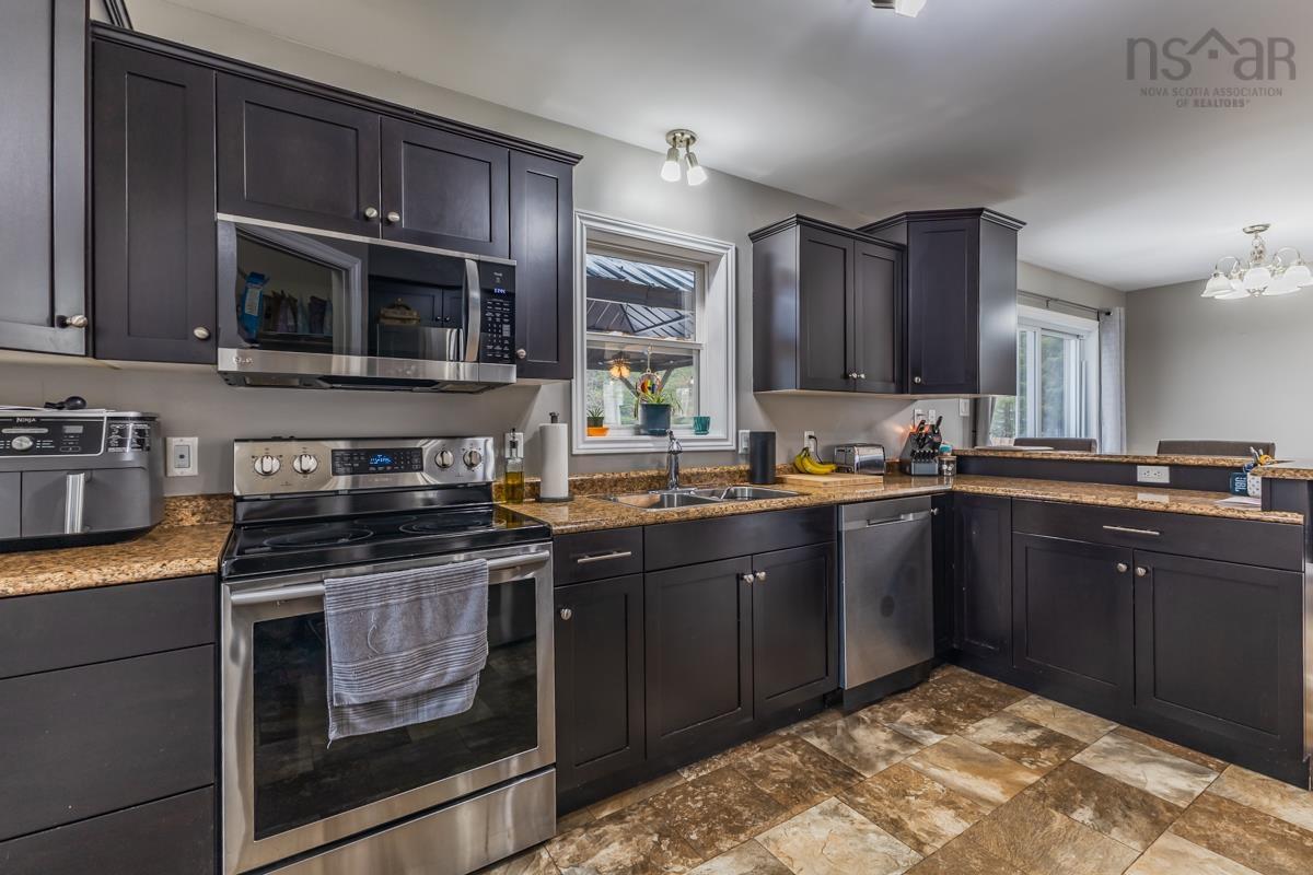 $625,000.00: 196 ROCKY RIDGE Road, Truro Heights