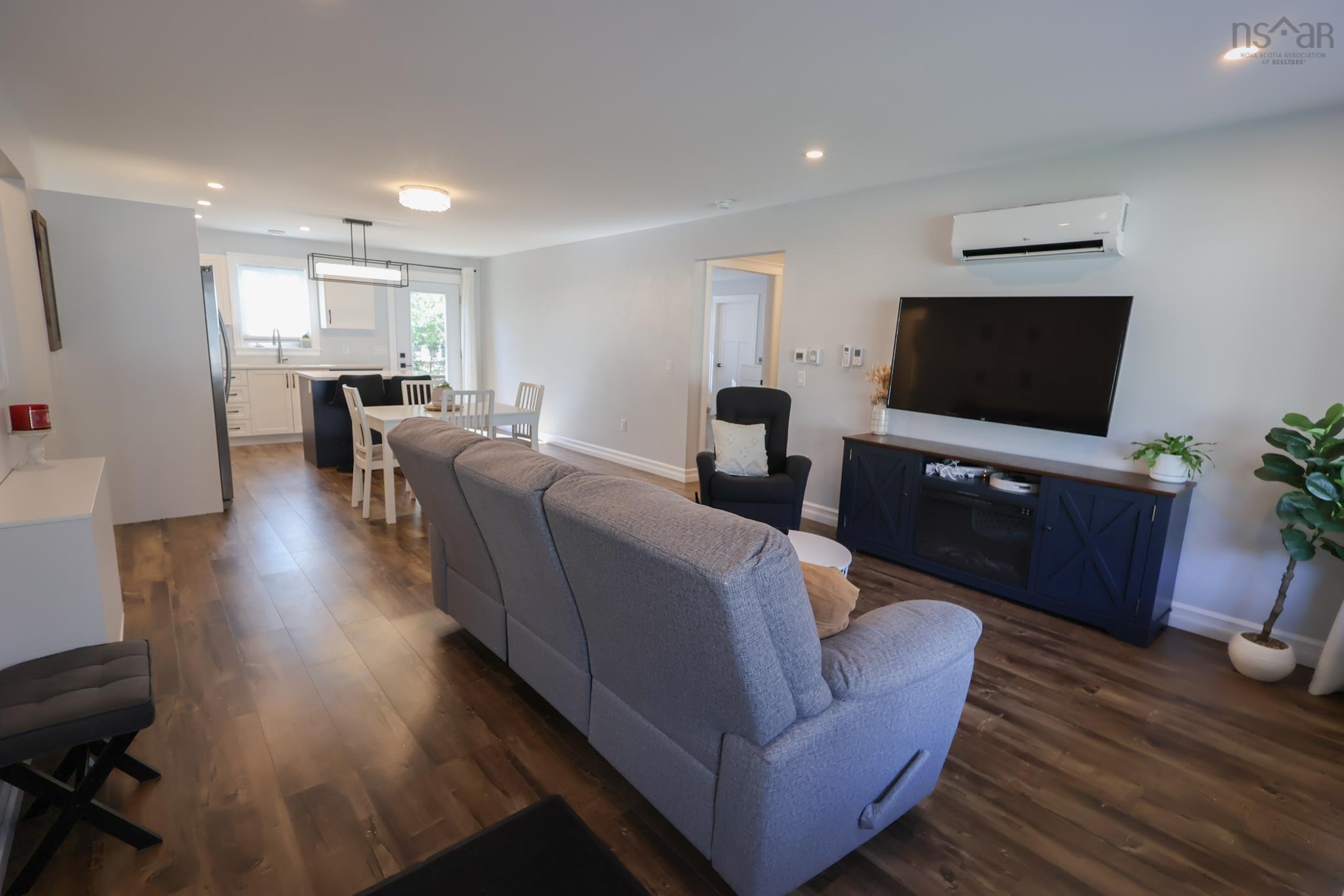 $494,900.00: 235 Winburn Avenue, Bridgewater