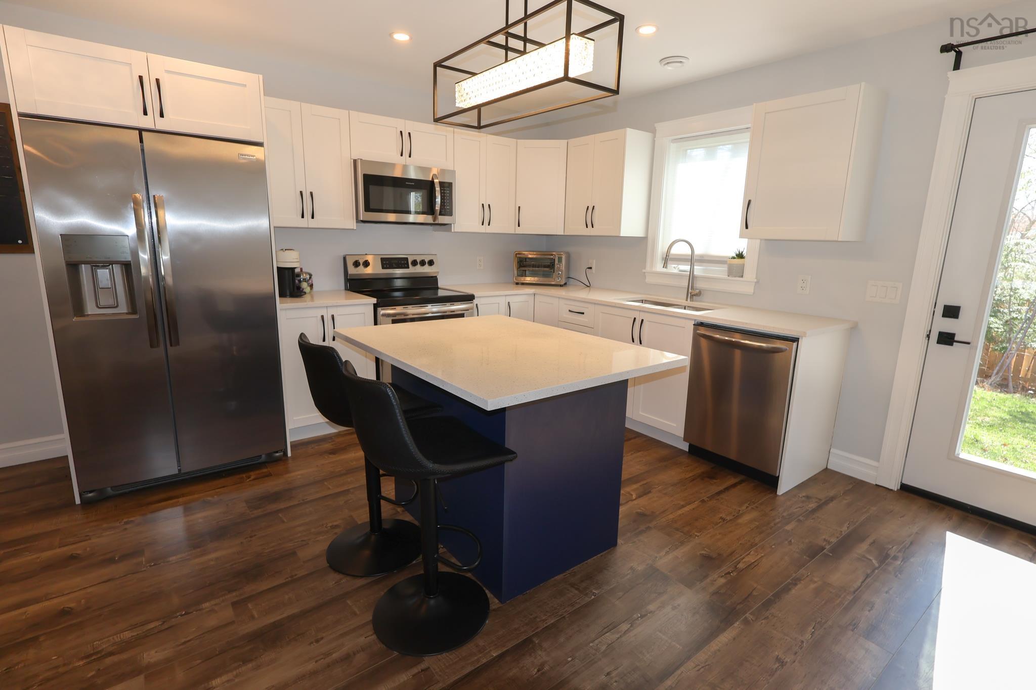 $494,900.00: 235 Winburn Avenue, Bridgewater