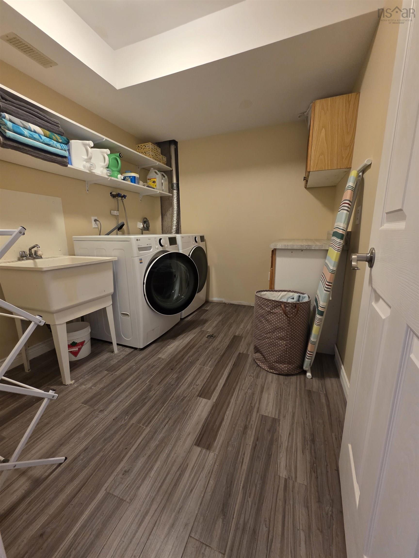 $579,900.00: 249 AUBURN Drive, Cole Harbour