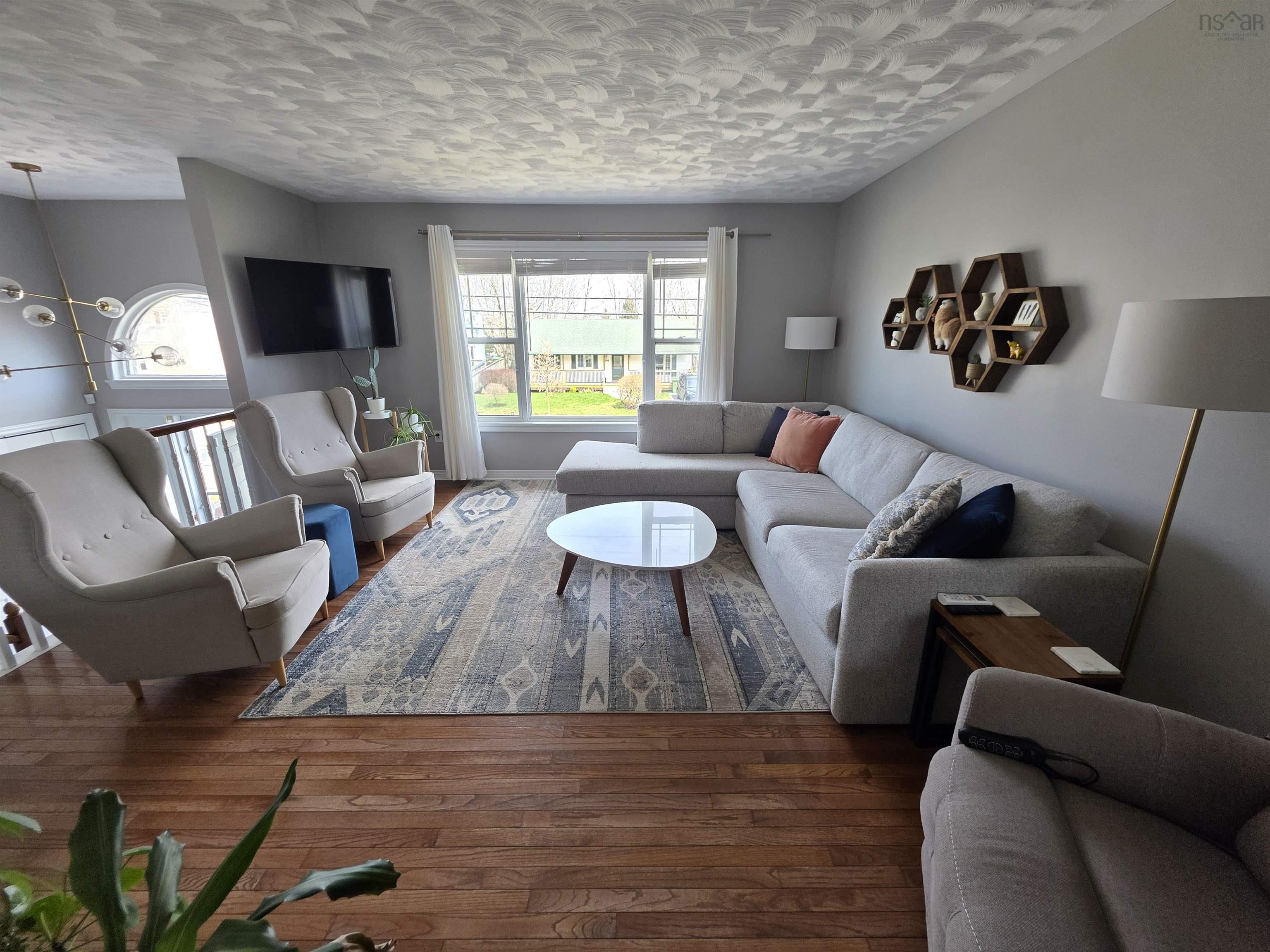 $579,900.00: 249 AUBURN Drive, Cole Harbour