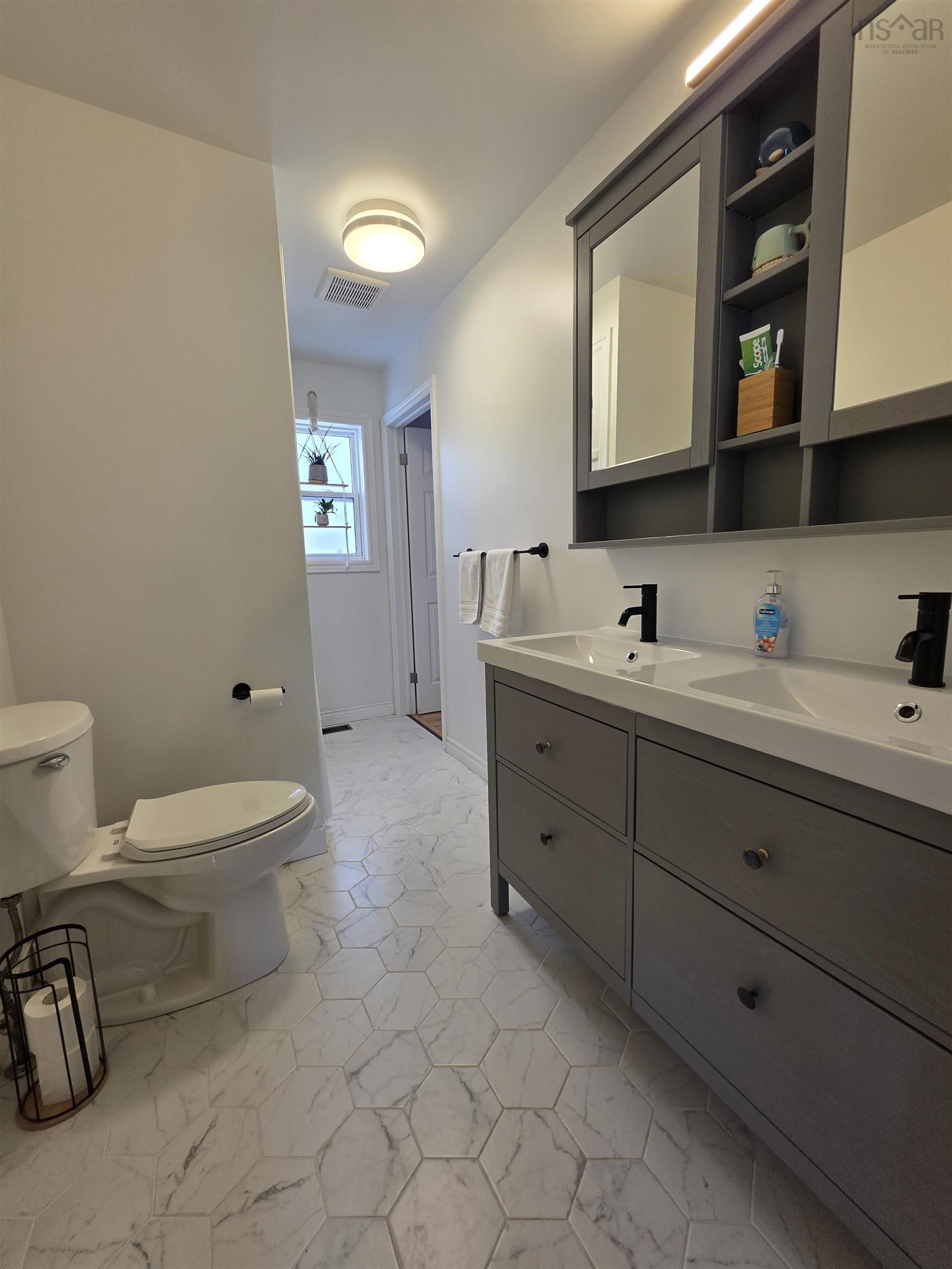 $579,900.00: 249 AUBURN Drive, Cole Harbour