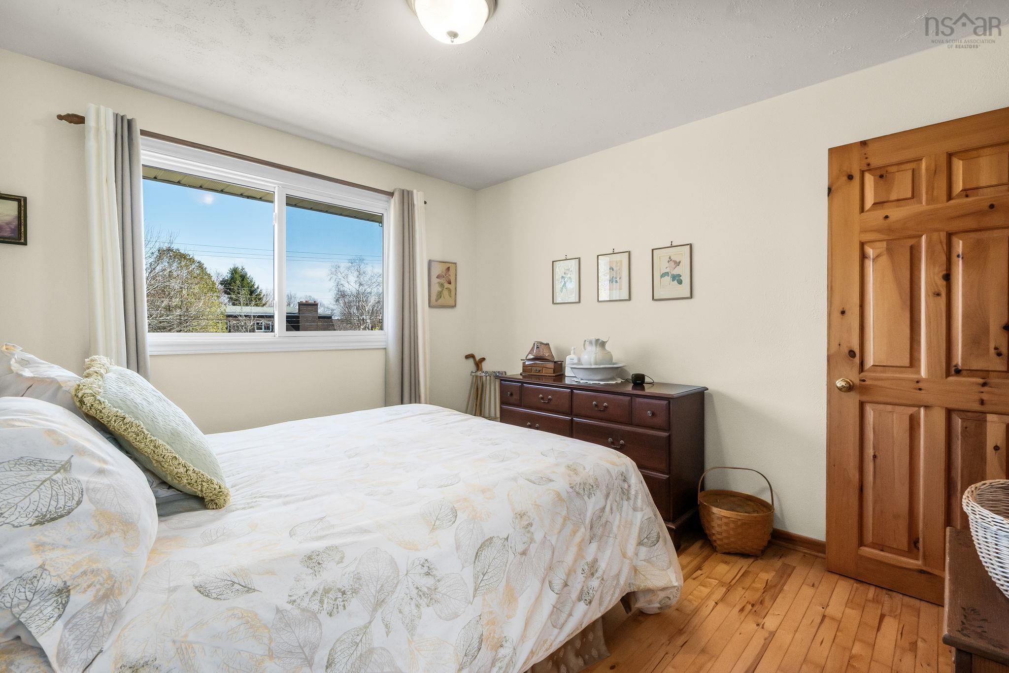 $459,900.00: 89 Pinetree Crescent, Hammonds Plains